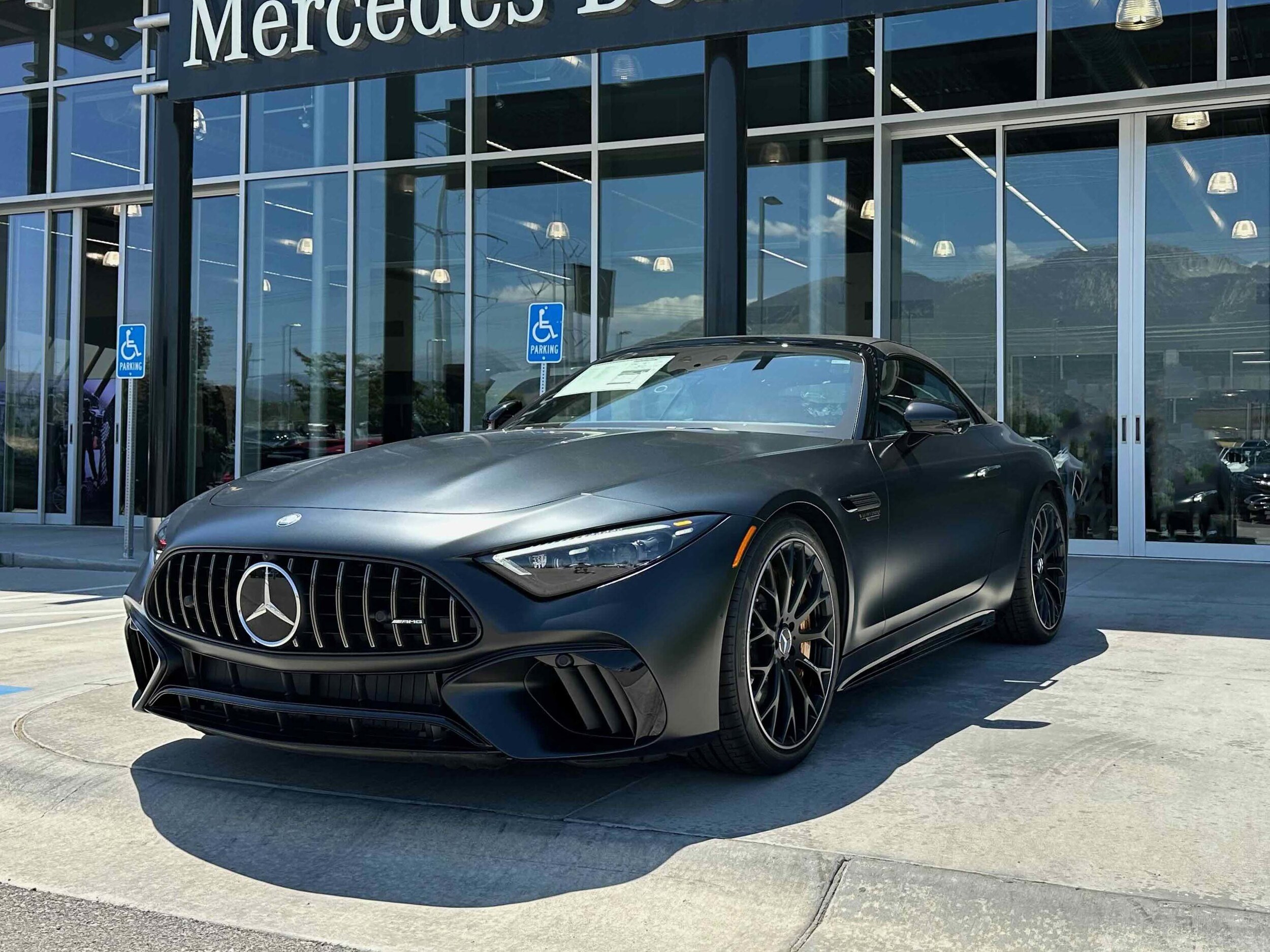 2025 Mercedes Benz SL AMG 63 photo 3