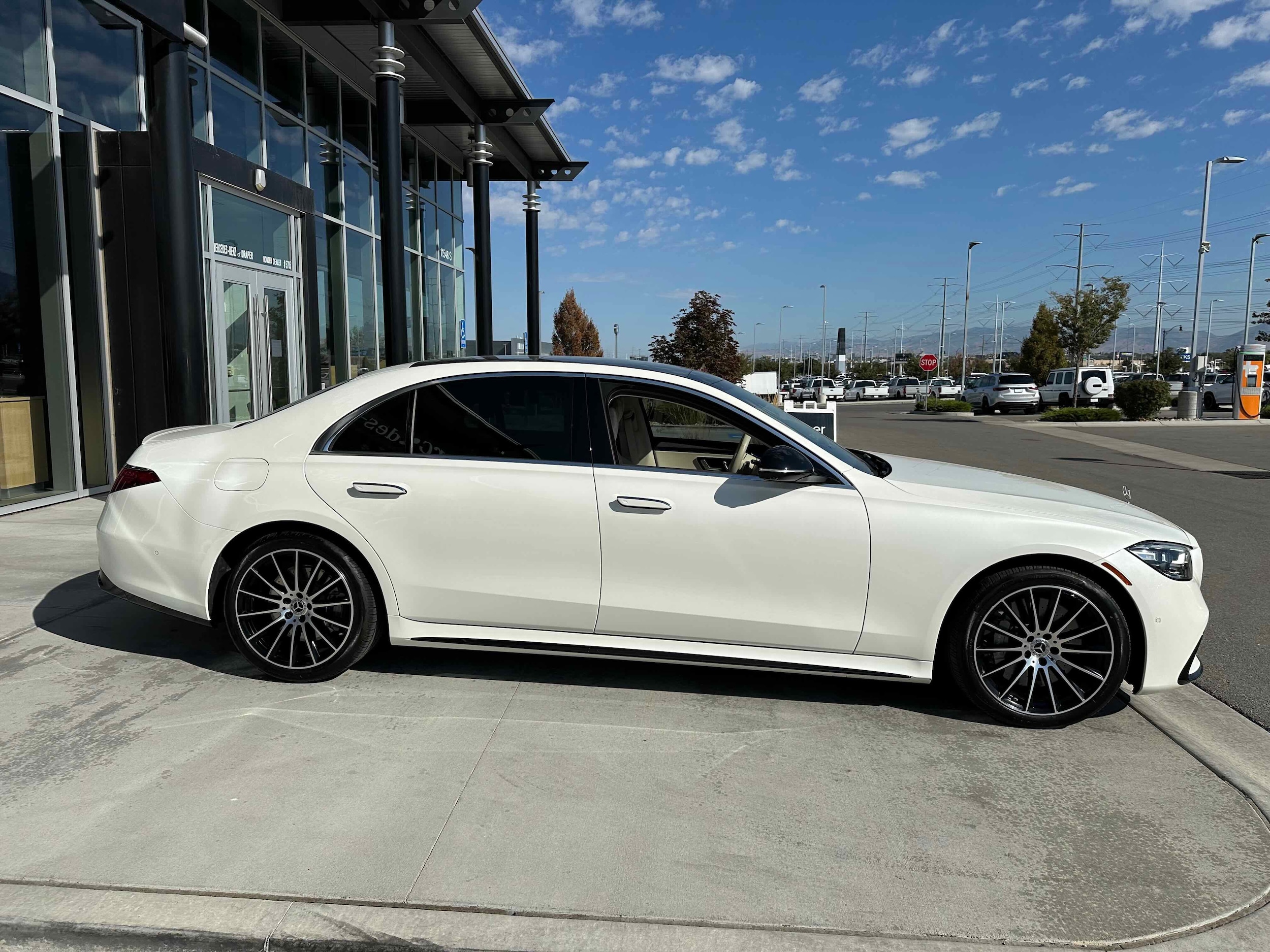 2022 Mercedes Benz S 500 4MATIC photo 2
