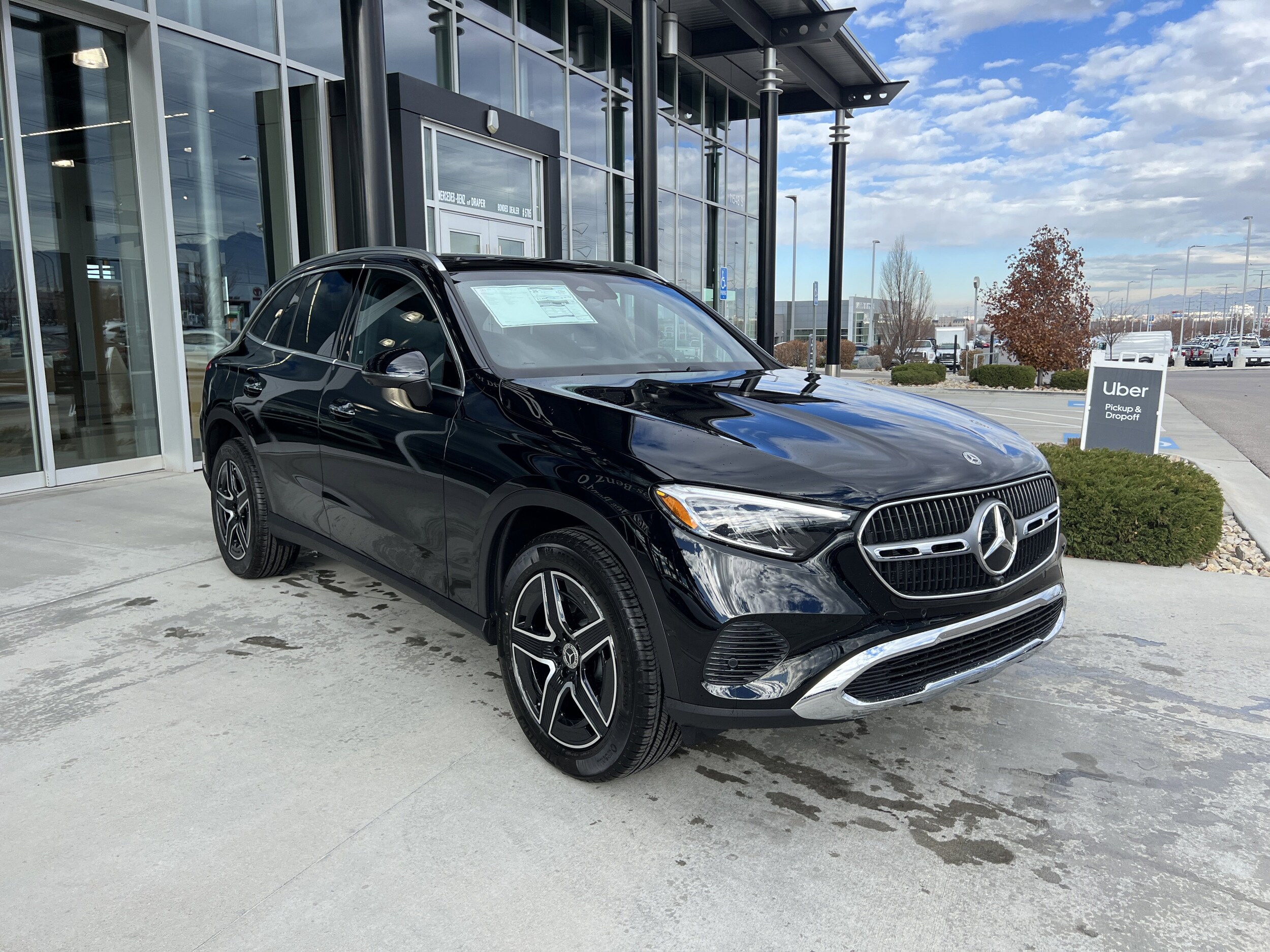 2026 Mercedes Benz GLC 300 4MATIC photo 3