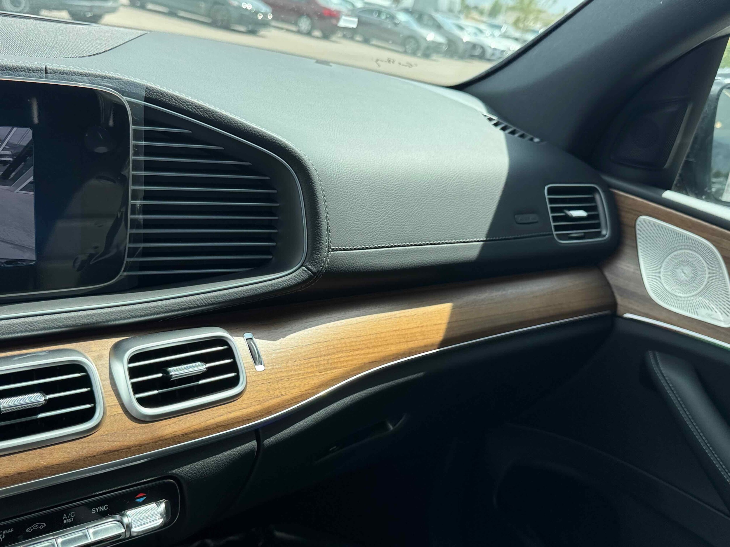 2025 Mercedes-Benz GLS Base - Photo 22