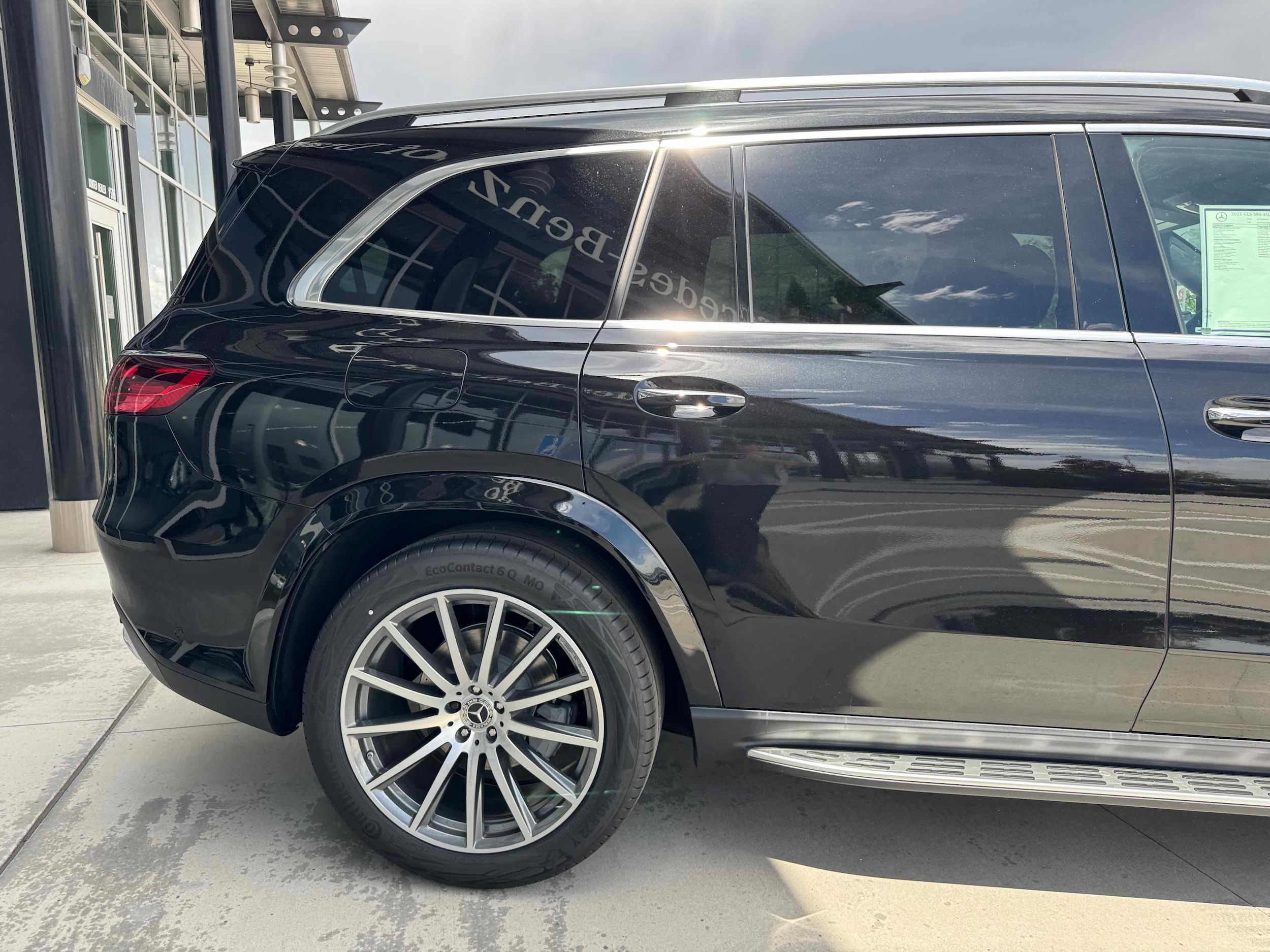 2025 Mercedes-Benz GLS Base - Photo 9
