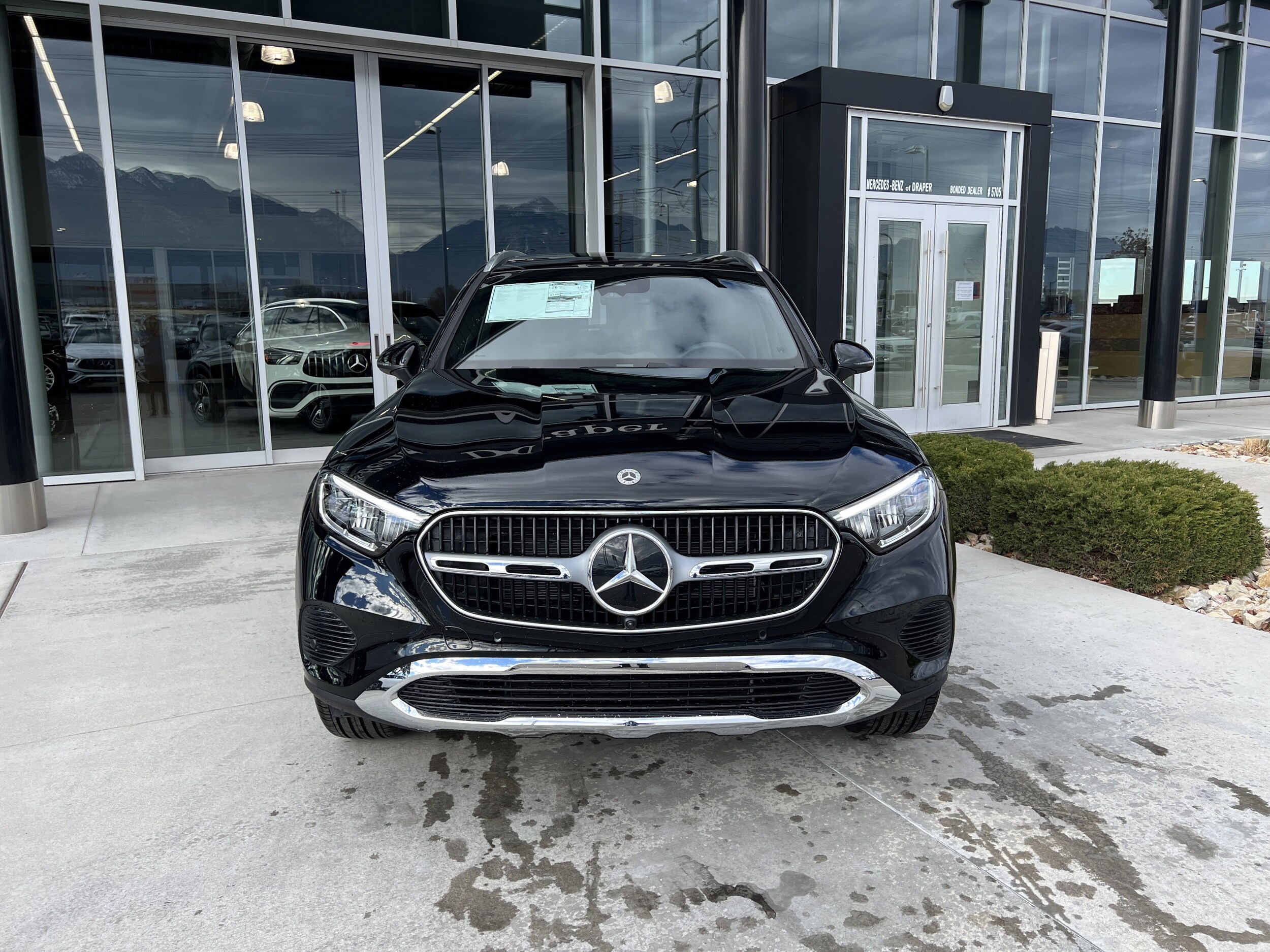 2026 Mercedes Benz GLC 300 4MATIC photo 2