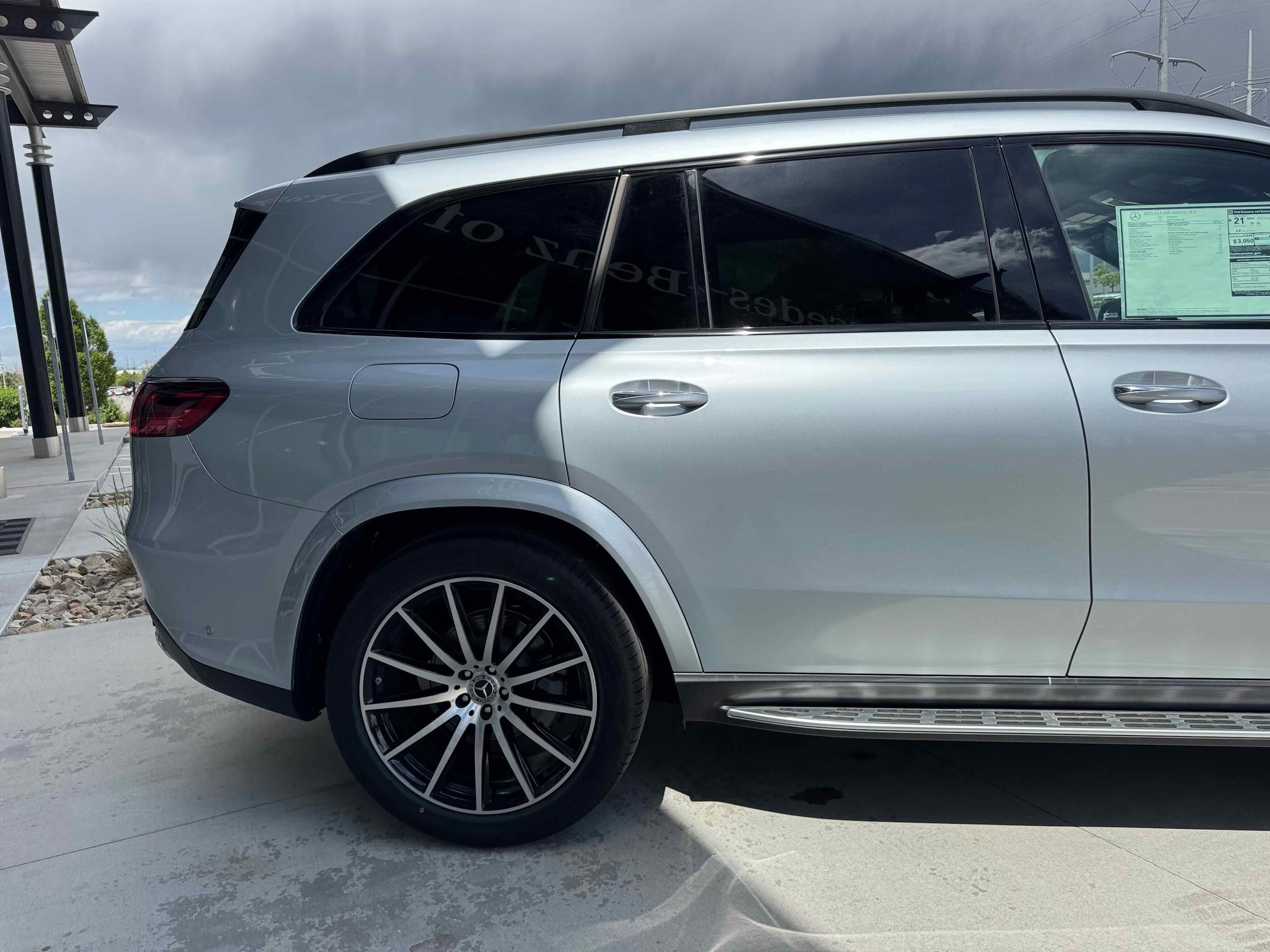 2025 Mercedes-Benz GLS Base - Photo 9