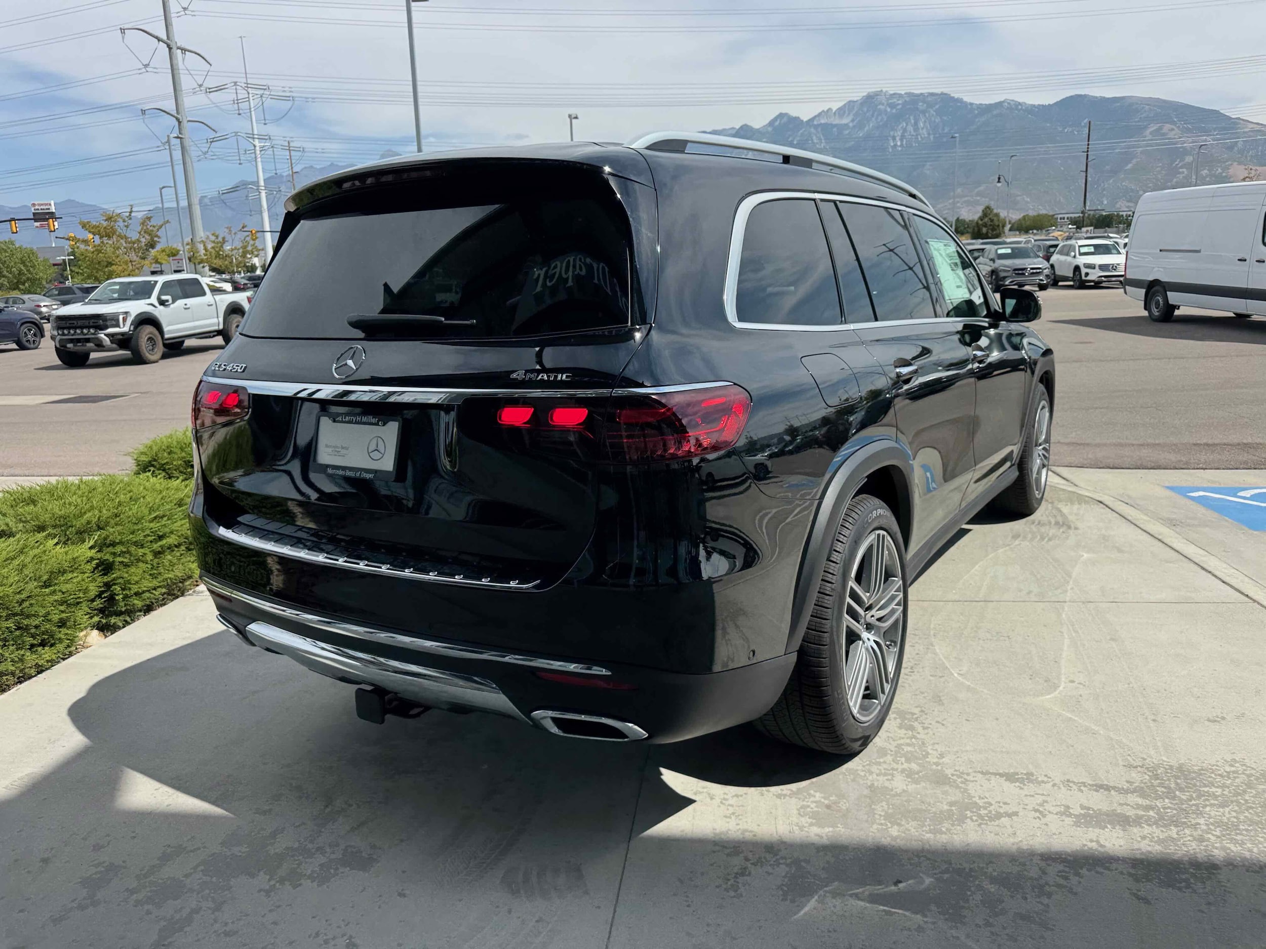 2025 Mercedes-Benz GLS Base - Photo 8
