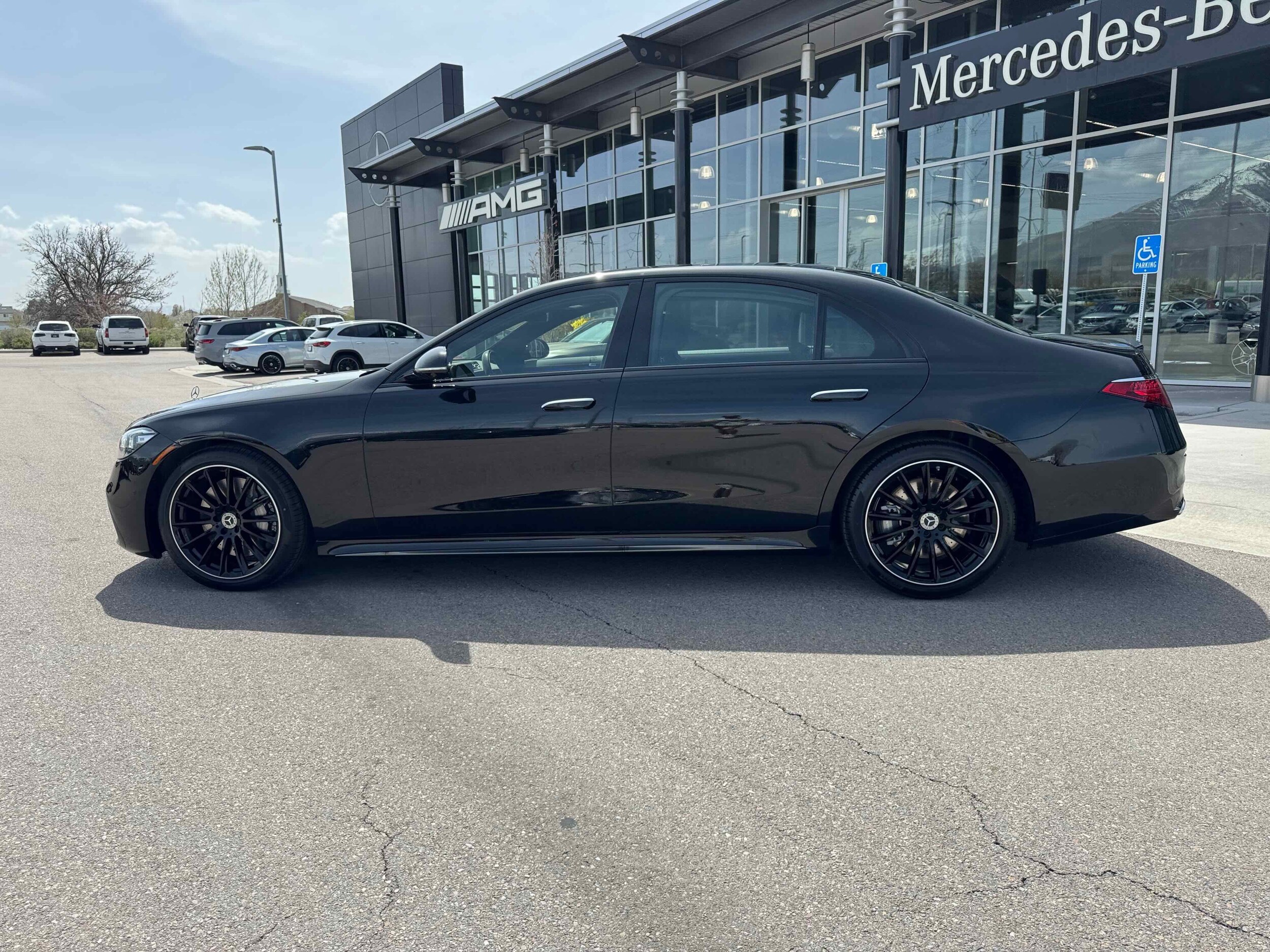 2025 Mercedes Benz S 450 580 4MATIC photo 4