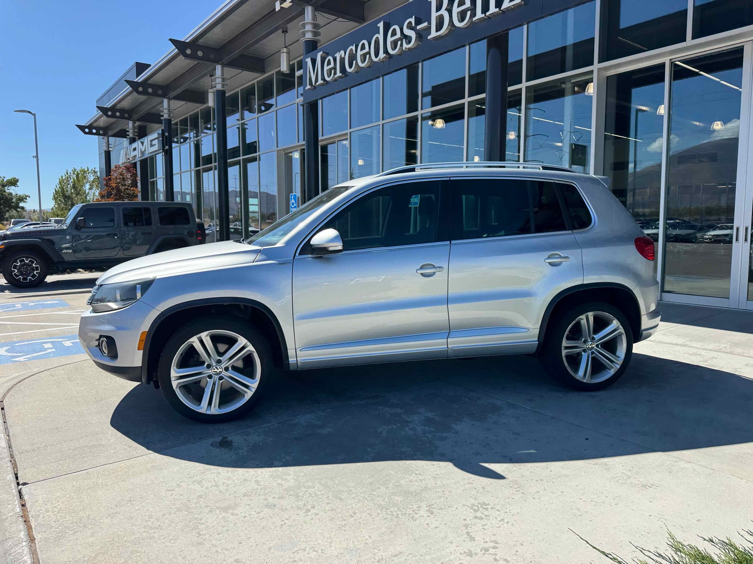 2016 Volkswagen Tiguan R-Line photo 4