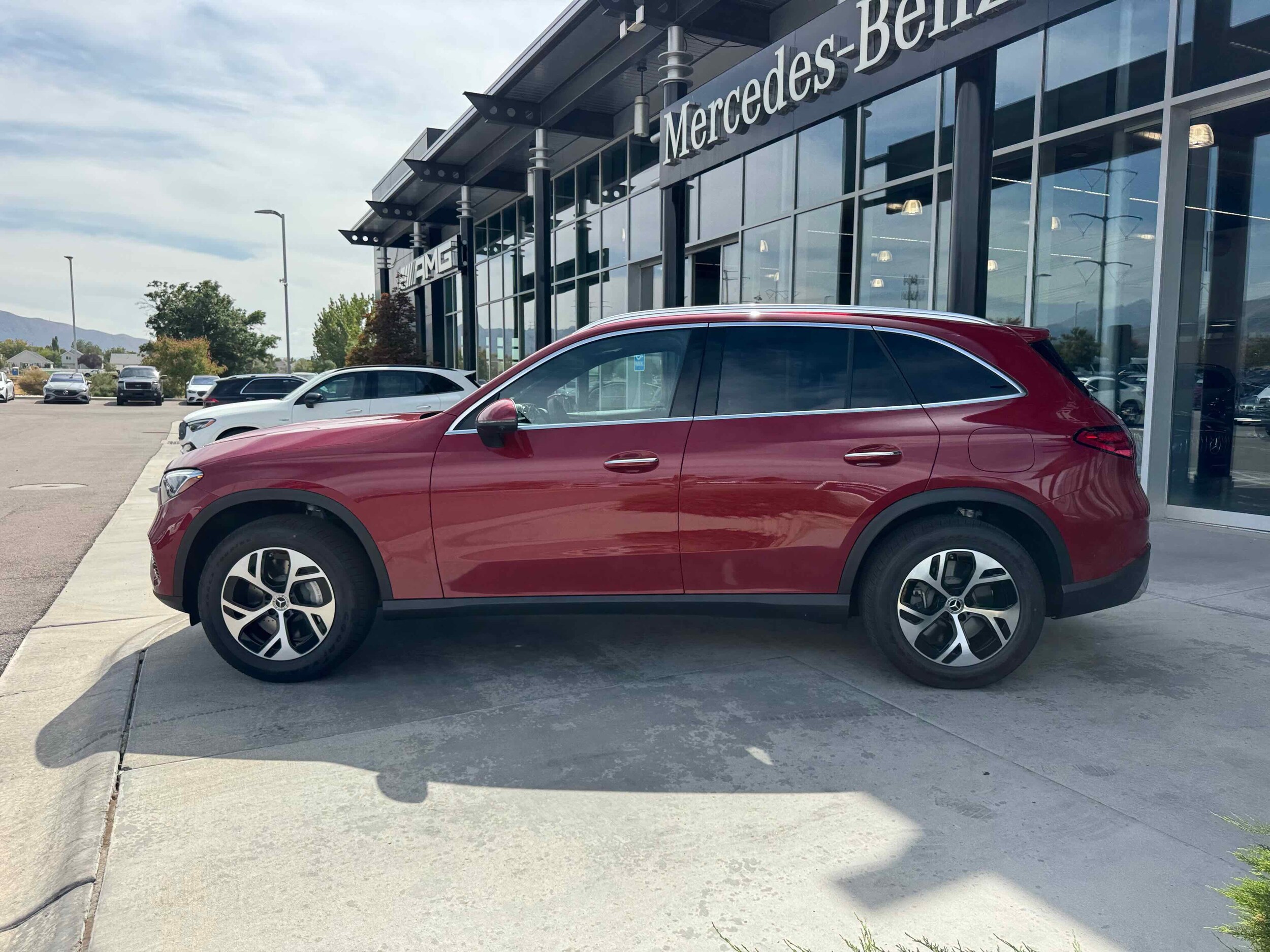 2026 Mercedes Benz GLC 350e 4MATIC photo 4