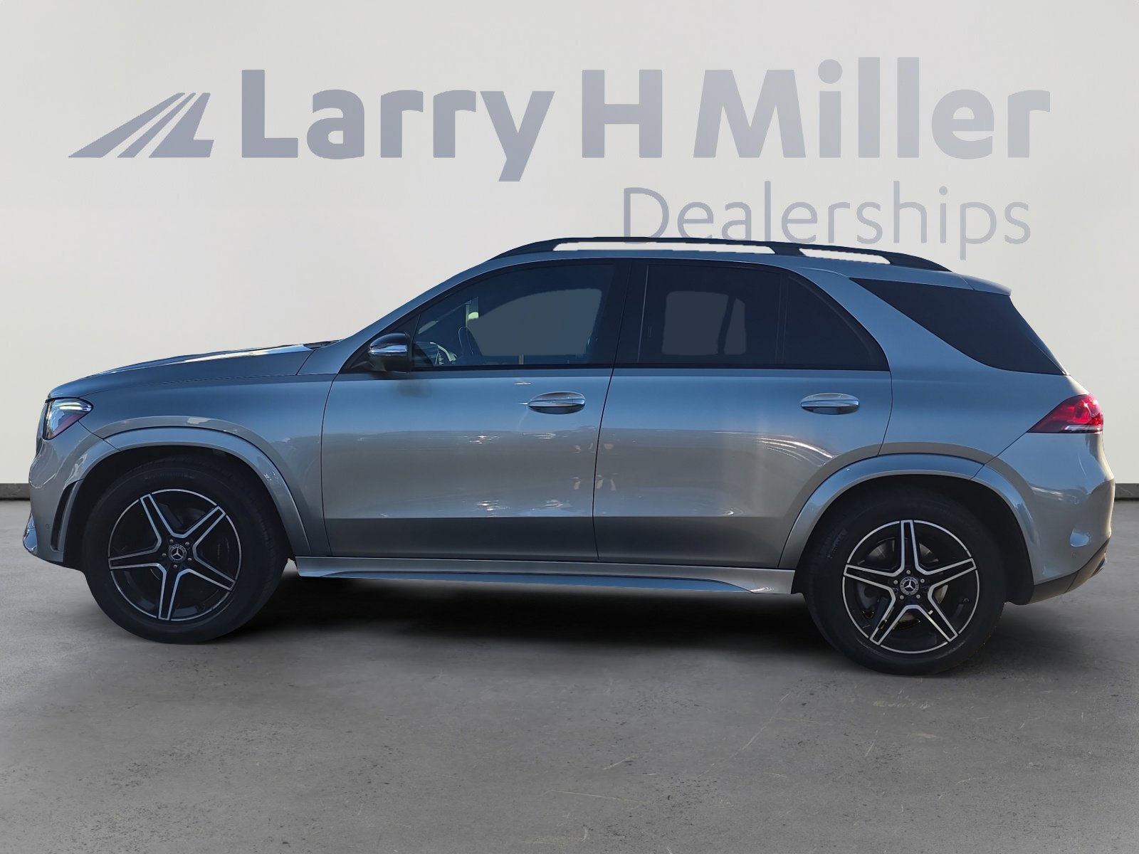 2020 Mercedes Benz GLE 350 4MATIC photo 3