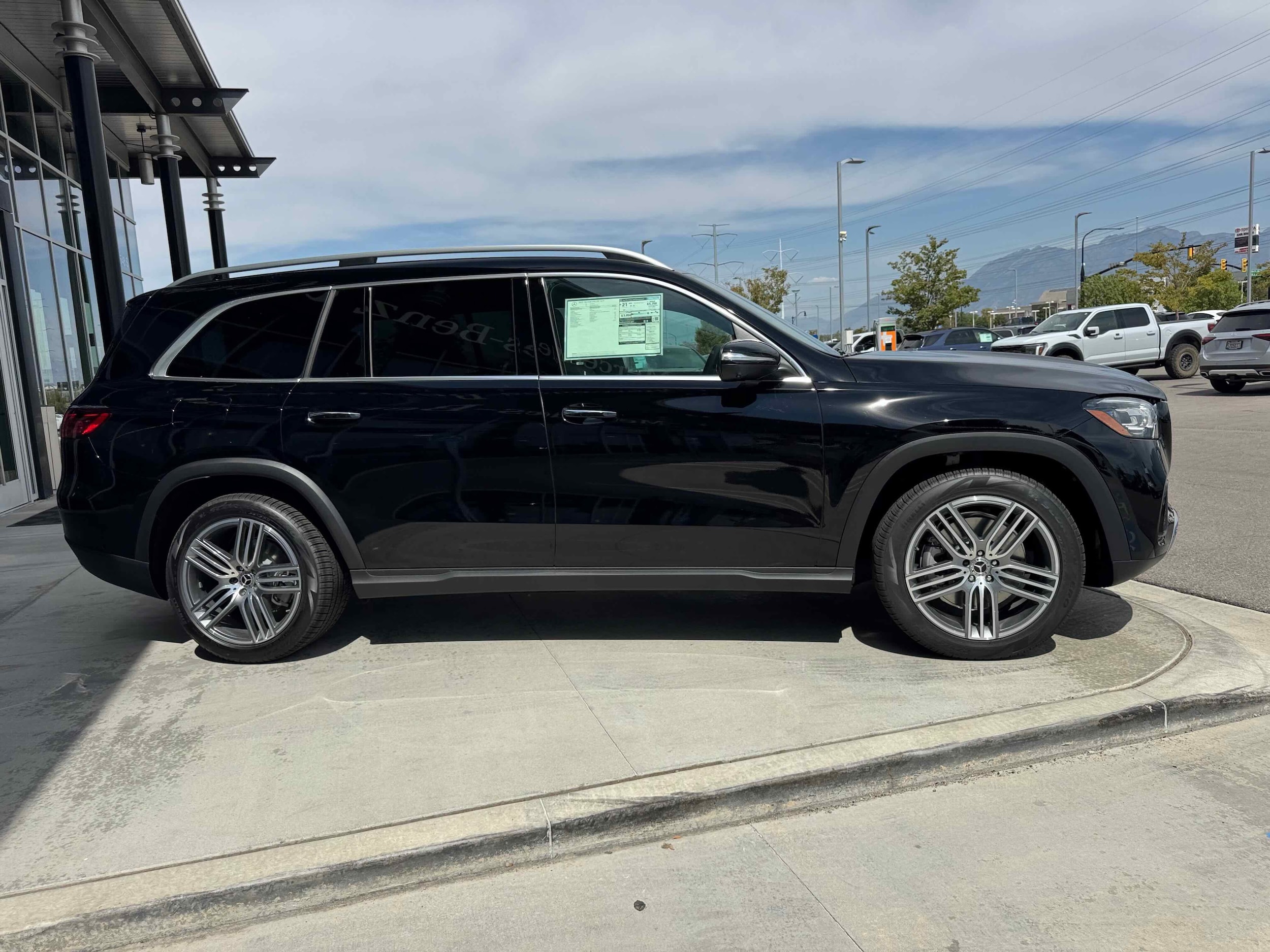 2025 Mercedes-Benz GLS Base - Photo 10