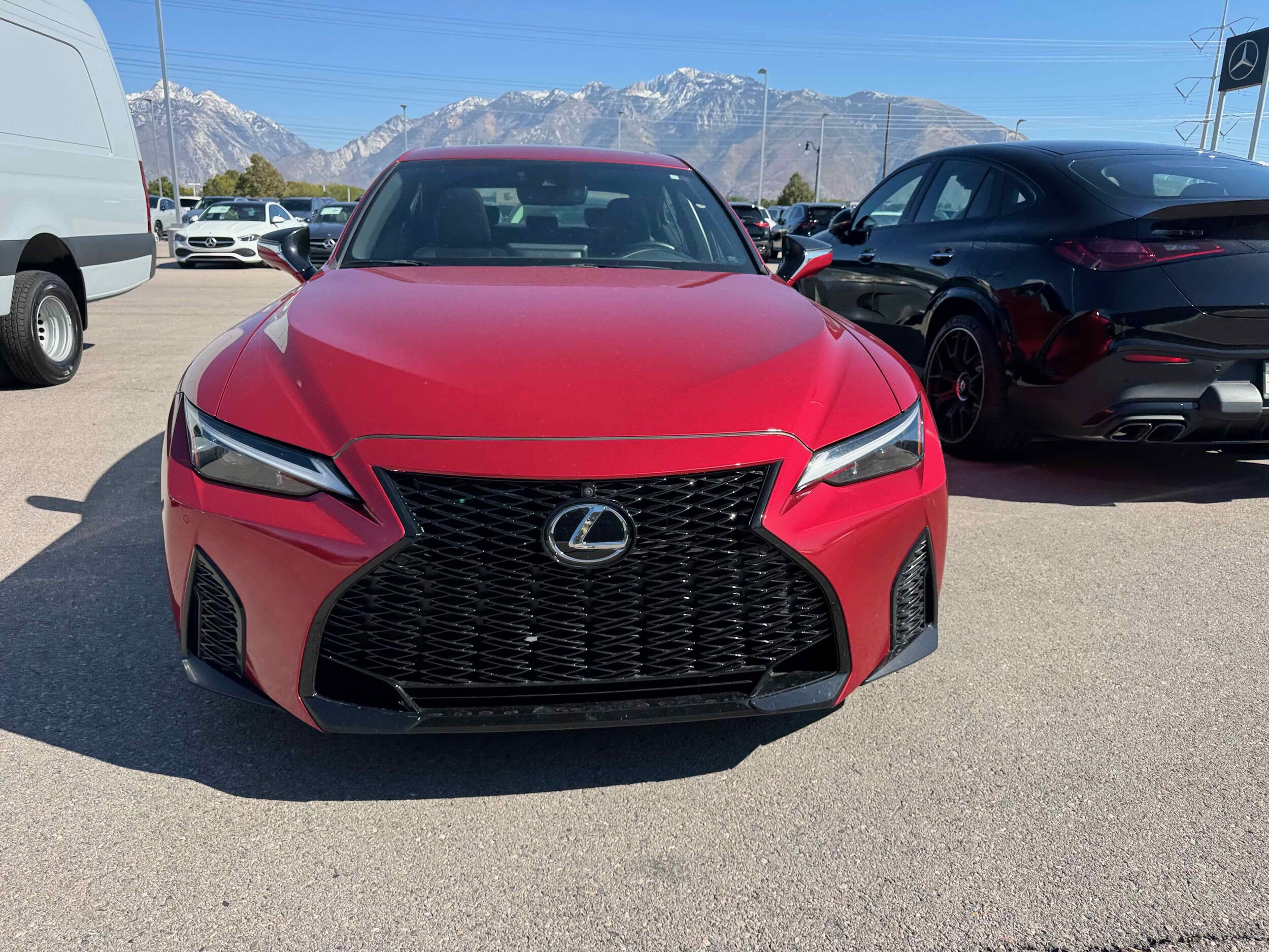 2022 Lexus IS 350 F SPORT photo 3