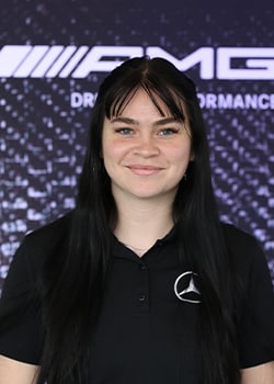 Staff member Caroline Ward from ID_7977a7aab243