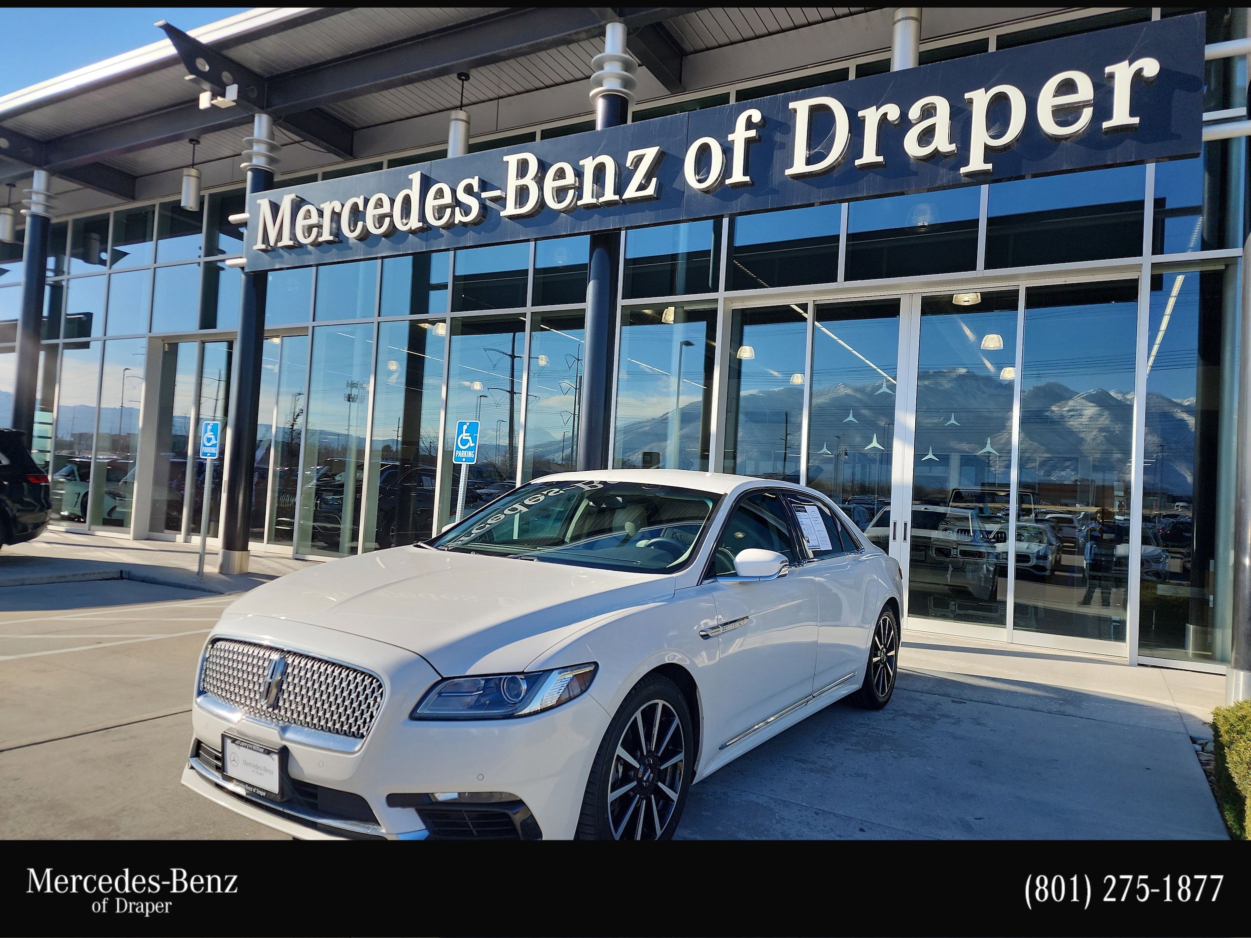 2017 Lincoln Continental Reserve's photo