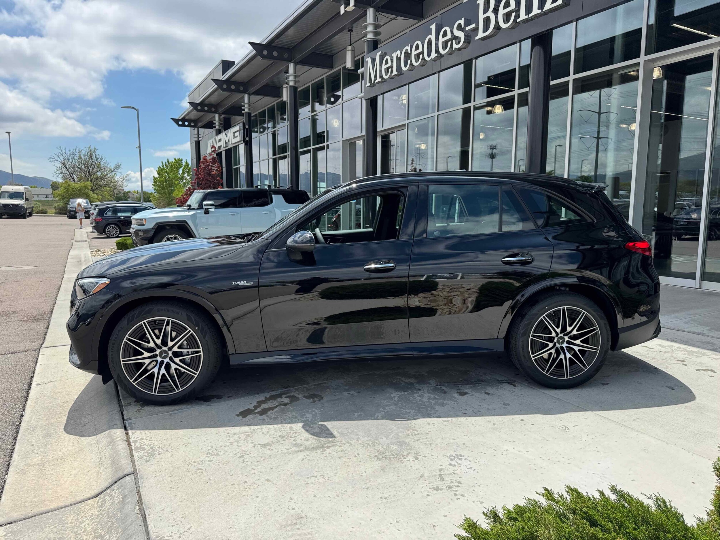 2025 Mercedes Benz GLC AMG 43 4MATIC photo 4