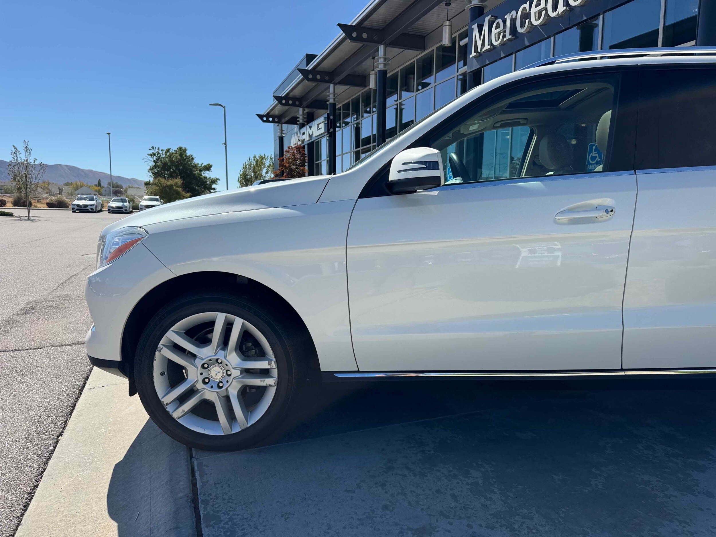 2014 Mercedes Benz ML 350 4MATIC photo 3
