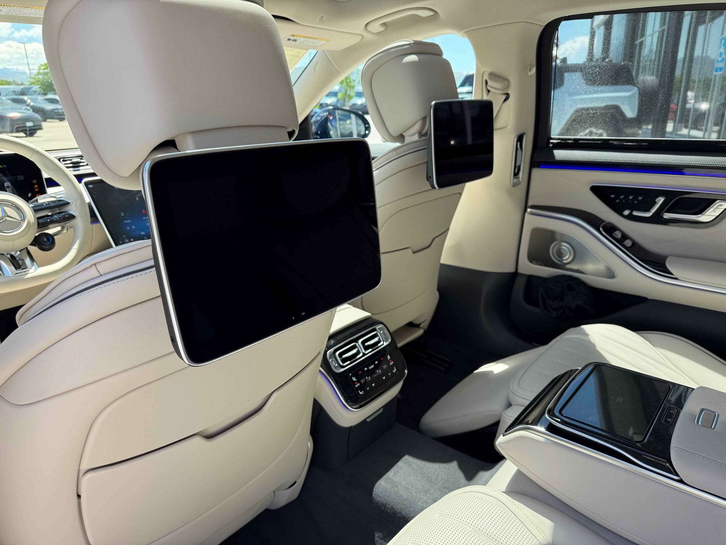2025 Mercedes-Benz S-Class S 63 - Photo 29