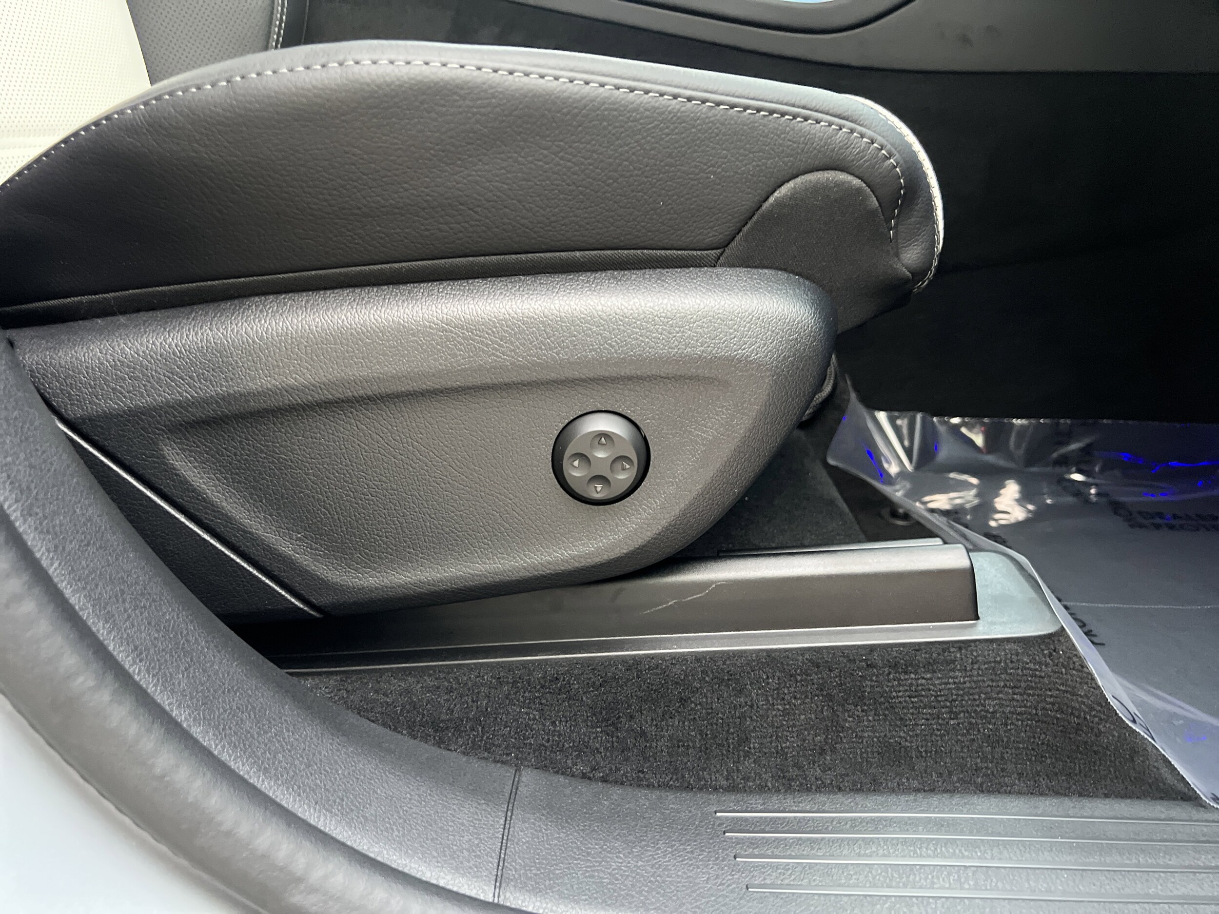 2026 Mercedes-Benz GLE GLE450 - Photo 30