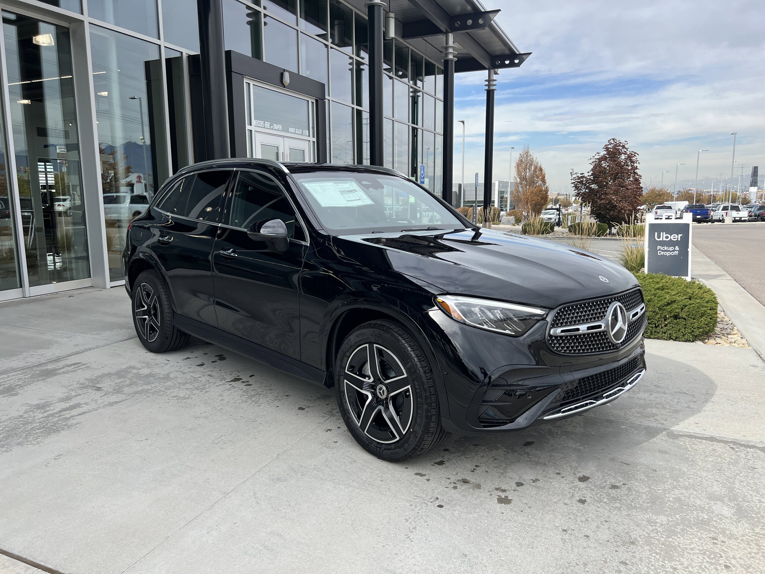 2026 Mercedes Benz GLC 300 4MATIC photo 2