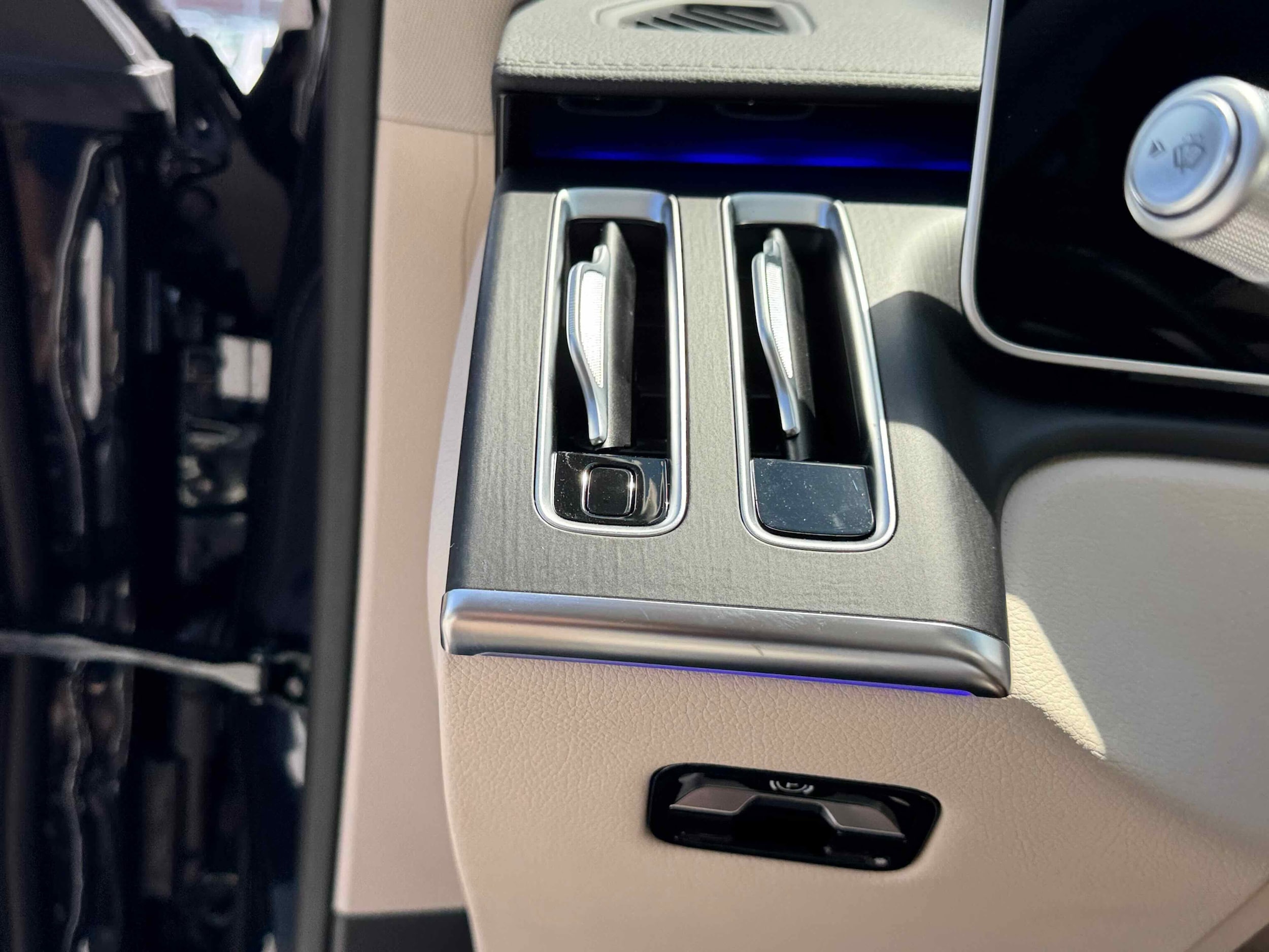 2025 Mercedes-Benz S-Class S 63 - Photo 25