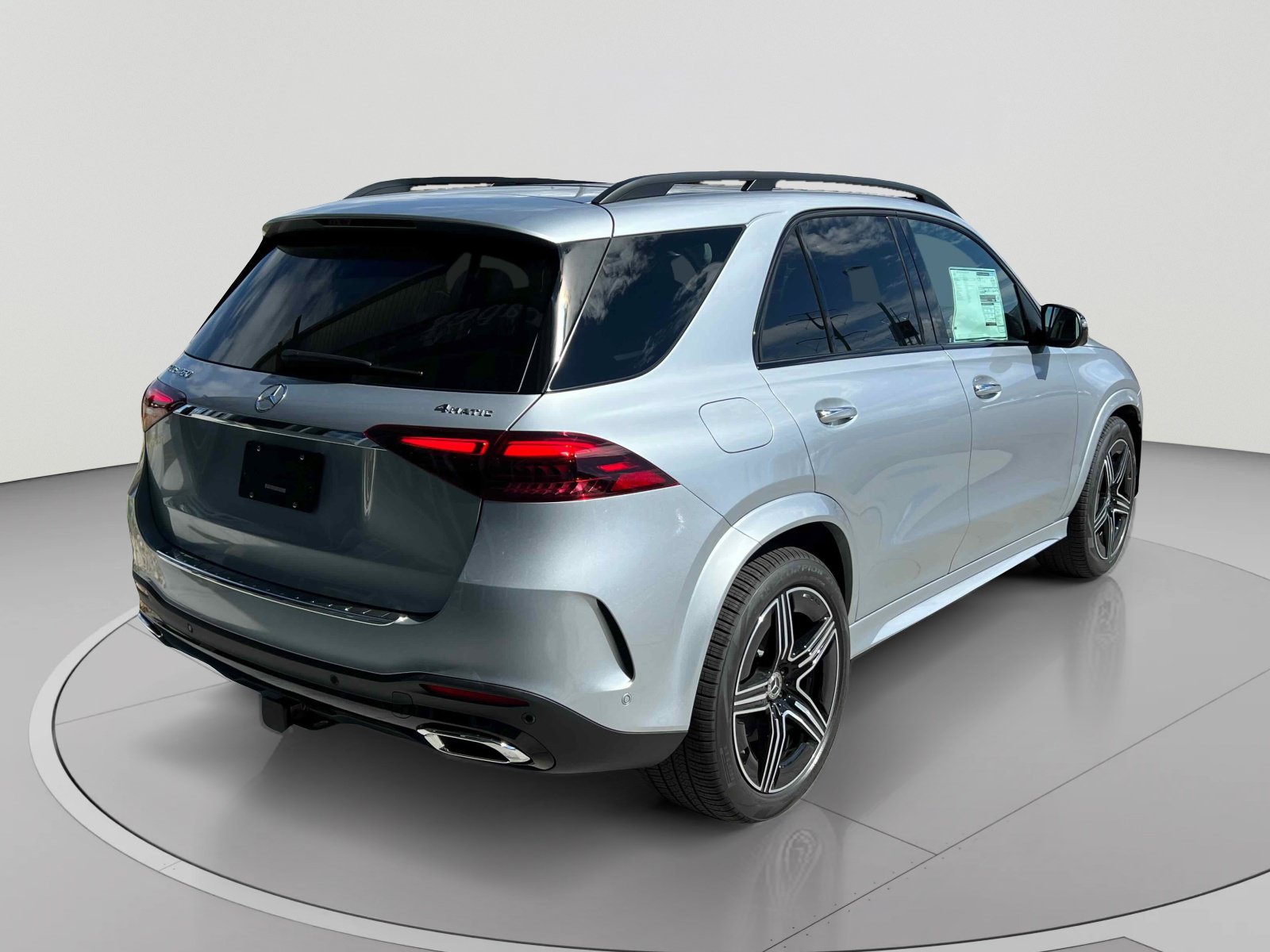 2026 Mercedes-Benz GLE GLE450 - Photo 10