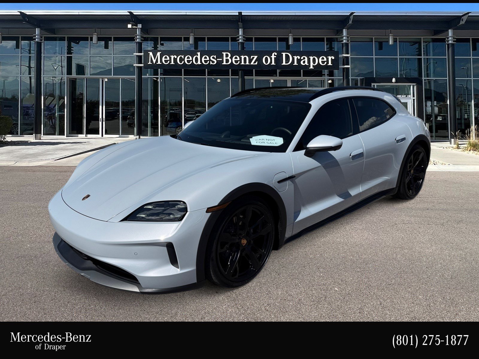 2025 Porsche Taycan 4 Cross Turismo's photo