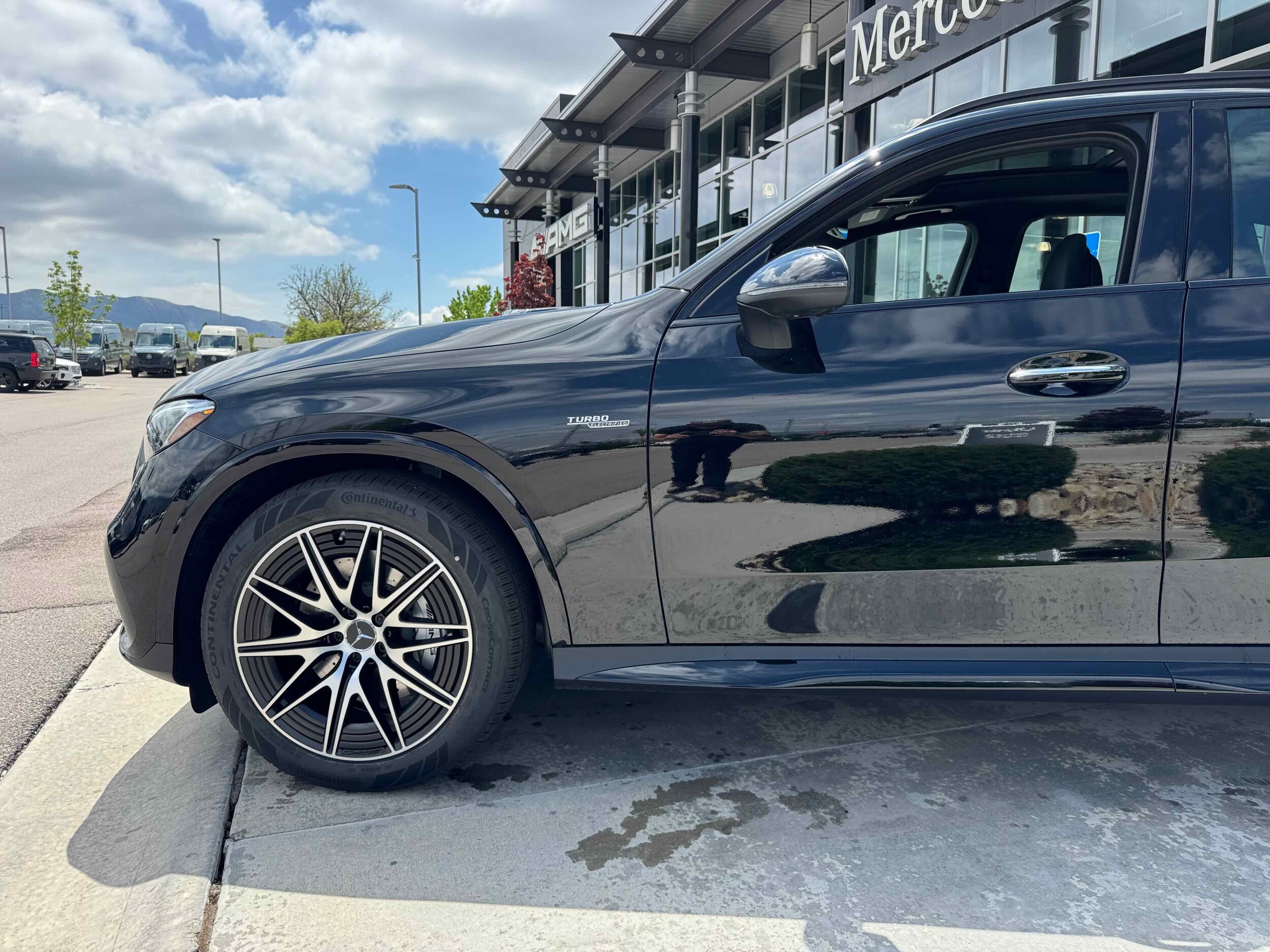 2025 Mercedes Benz GLC AMG 43 4MATIC photo 3