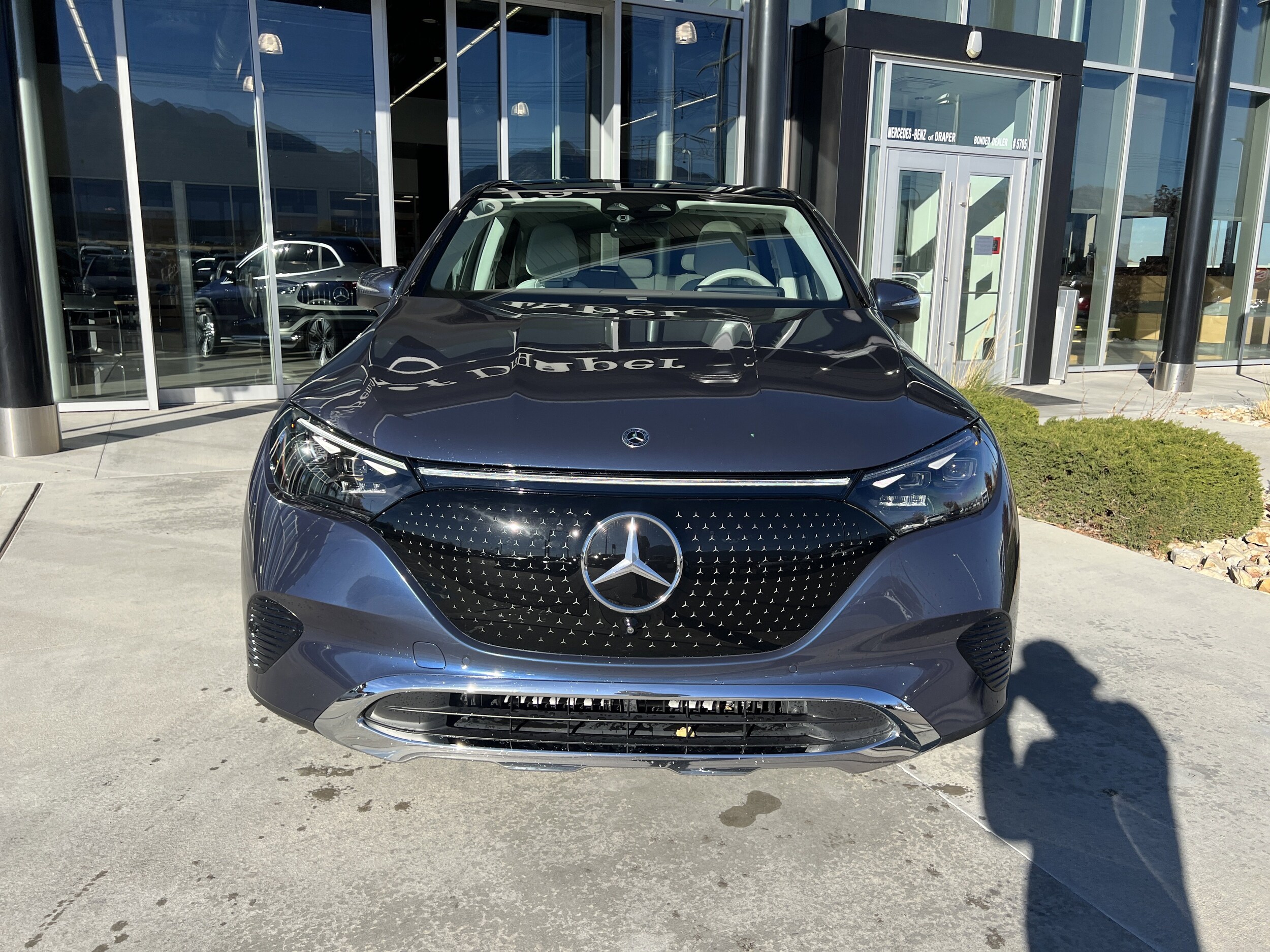 2023 Mercedes Benz EQE SUV 350 4MATIC photo 3