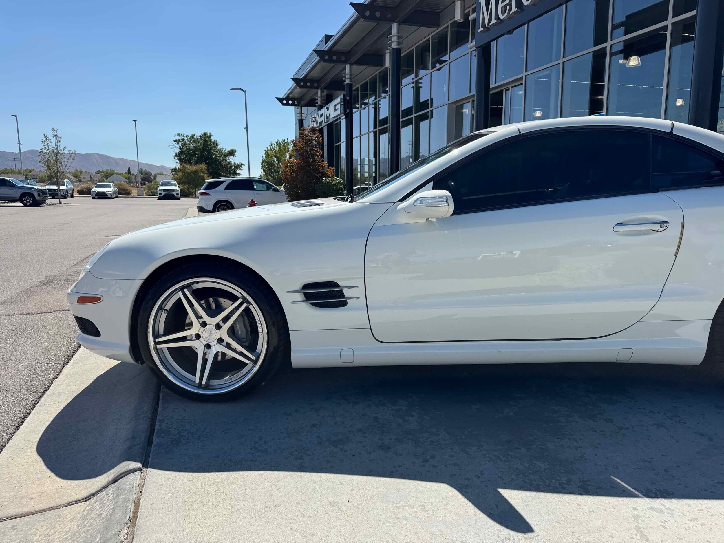 2004 Mercedes Benz SL 500 photo 2