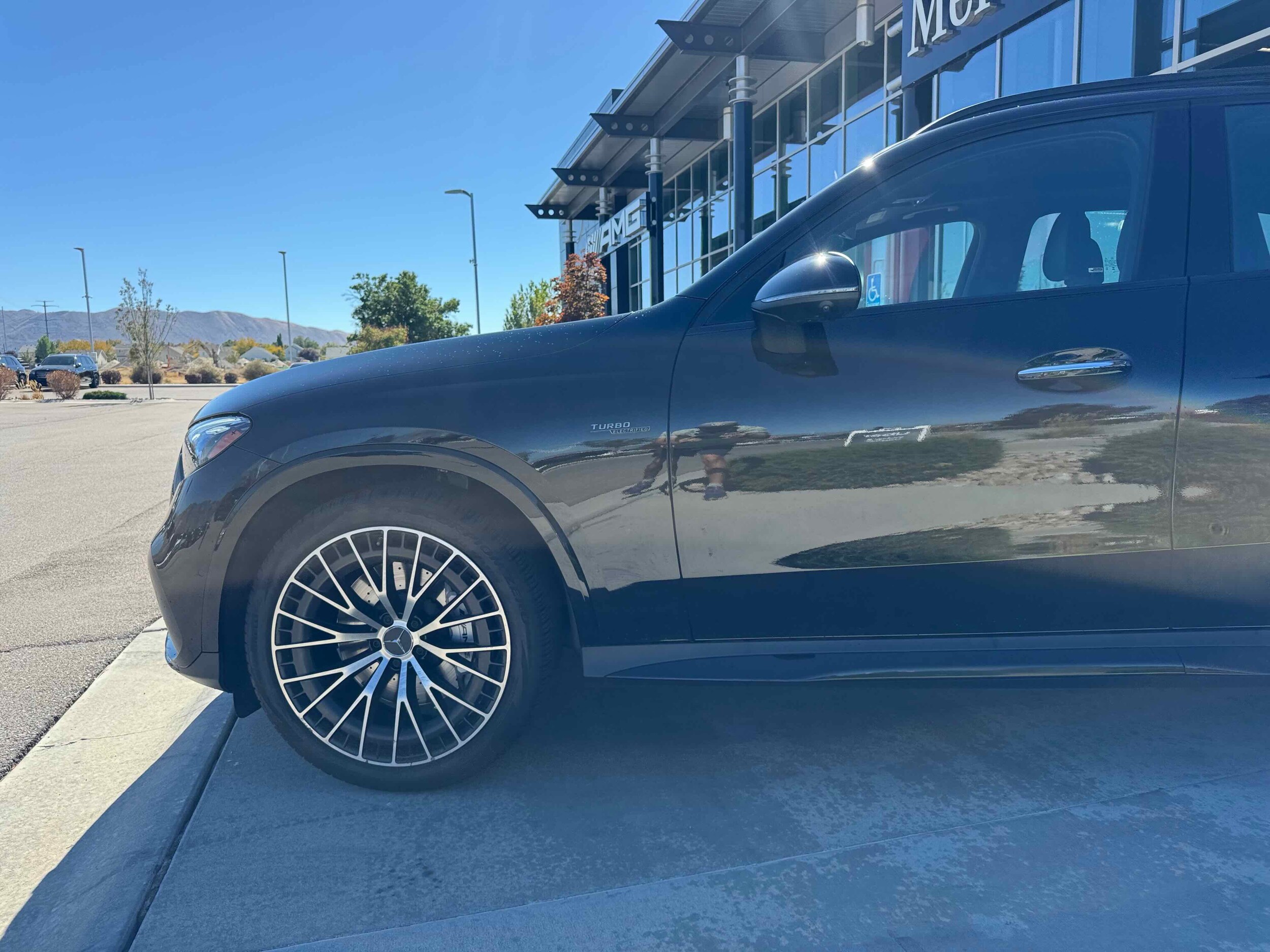 2025 Mercedes Benz GLC AMG 43 4MATIC photo 2