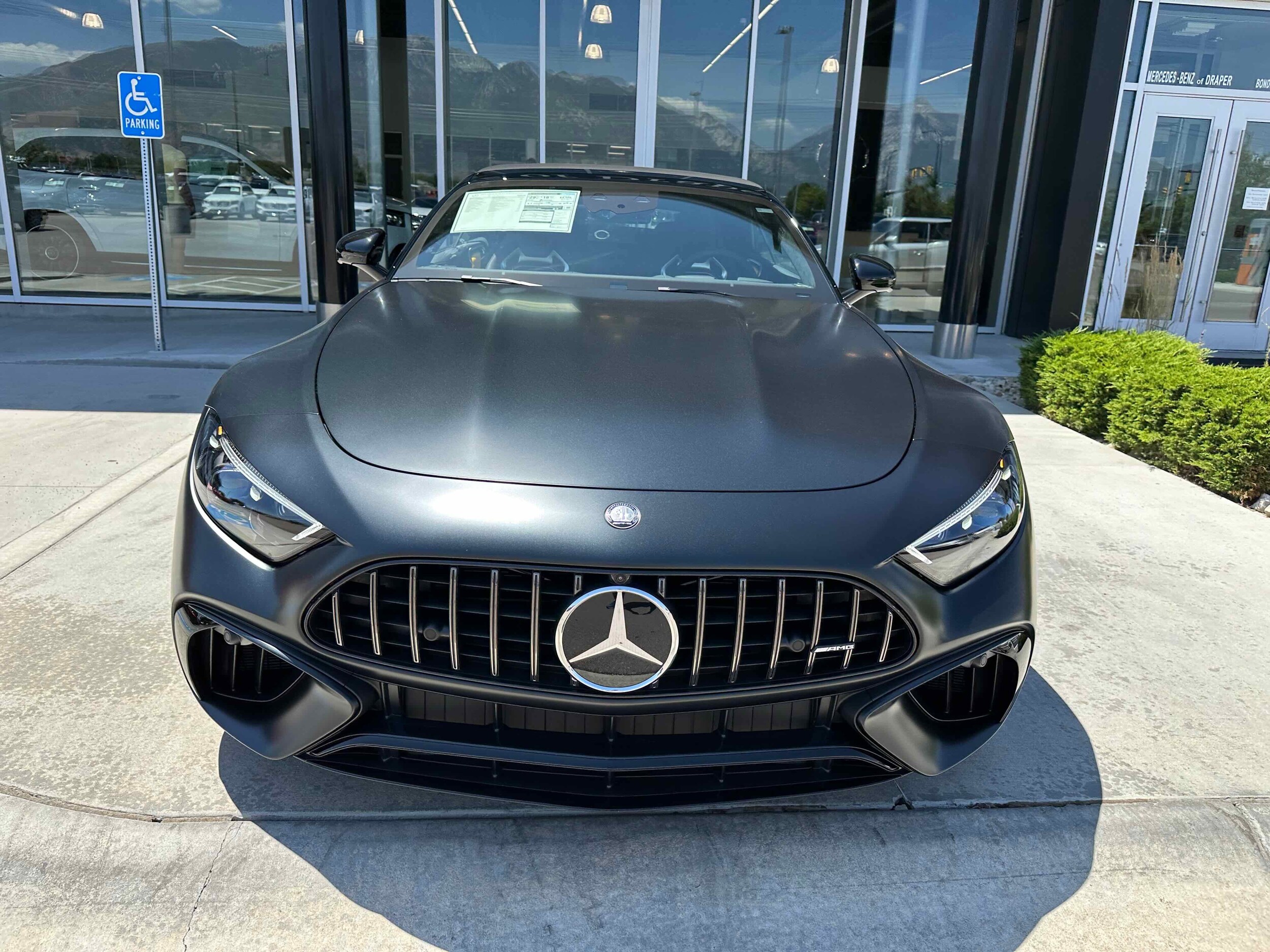 2025 Mercedes Benz SL AMG 63 photo 4