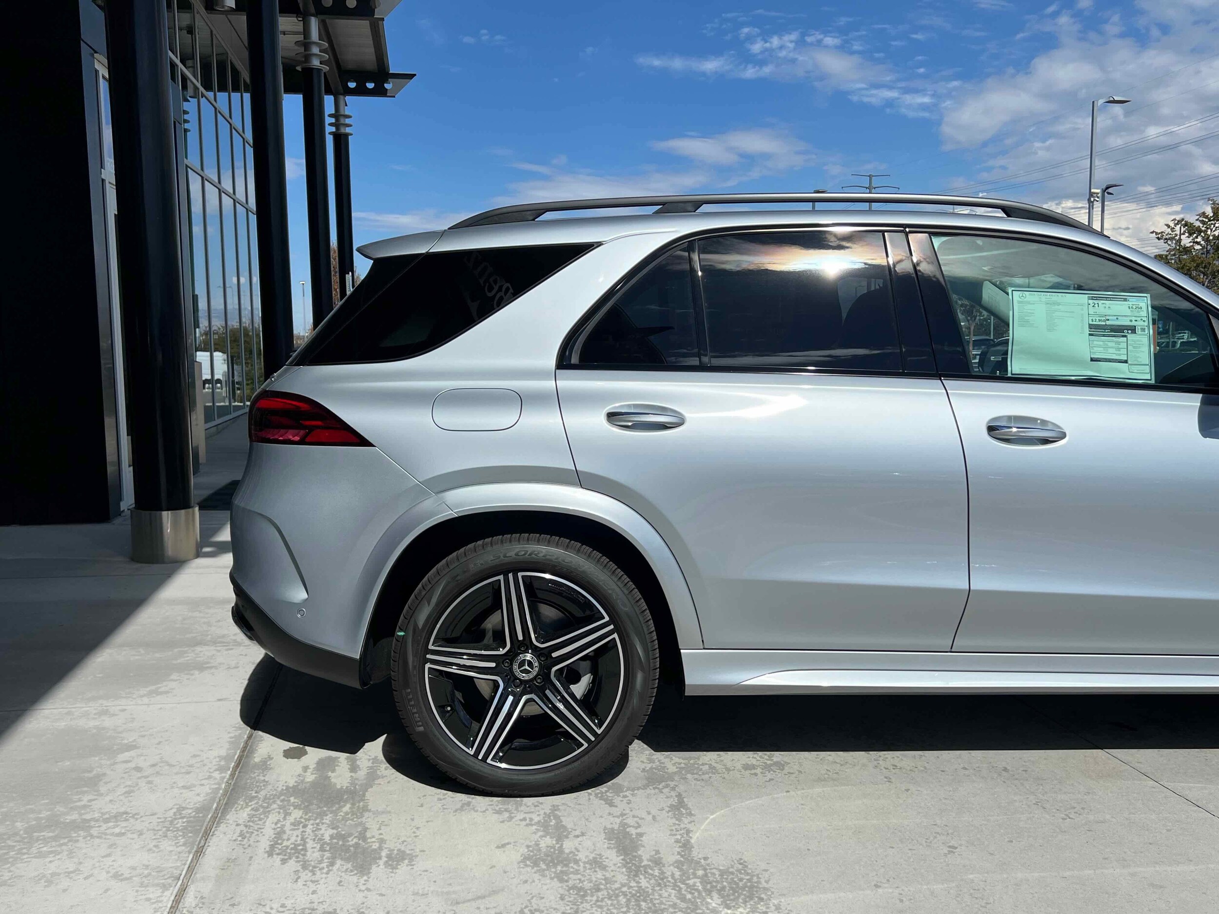 2026 Mercedes-Benz GLE GLE450 - Photo 8