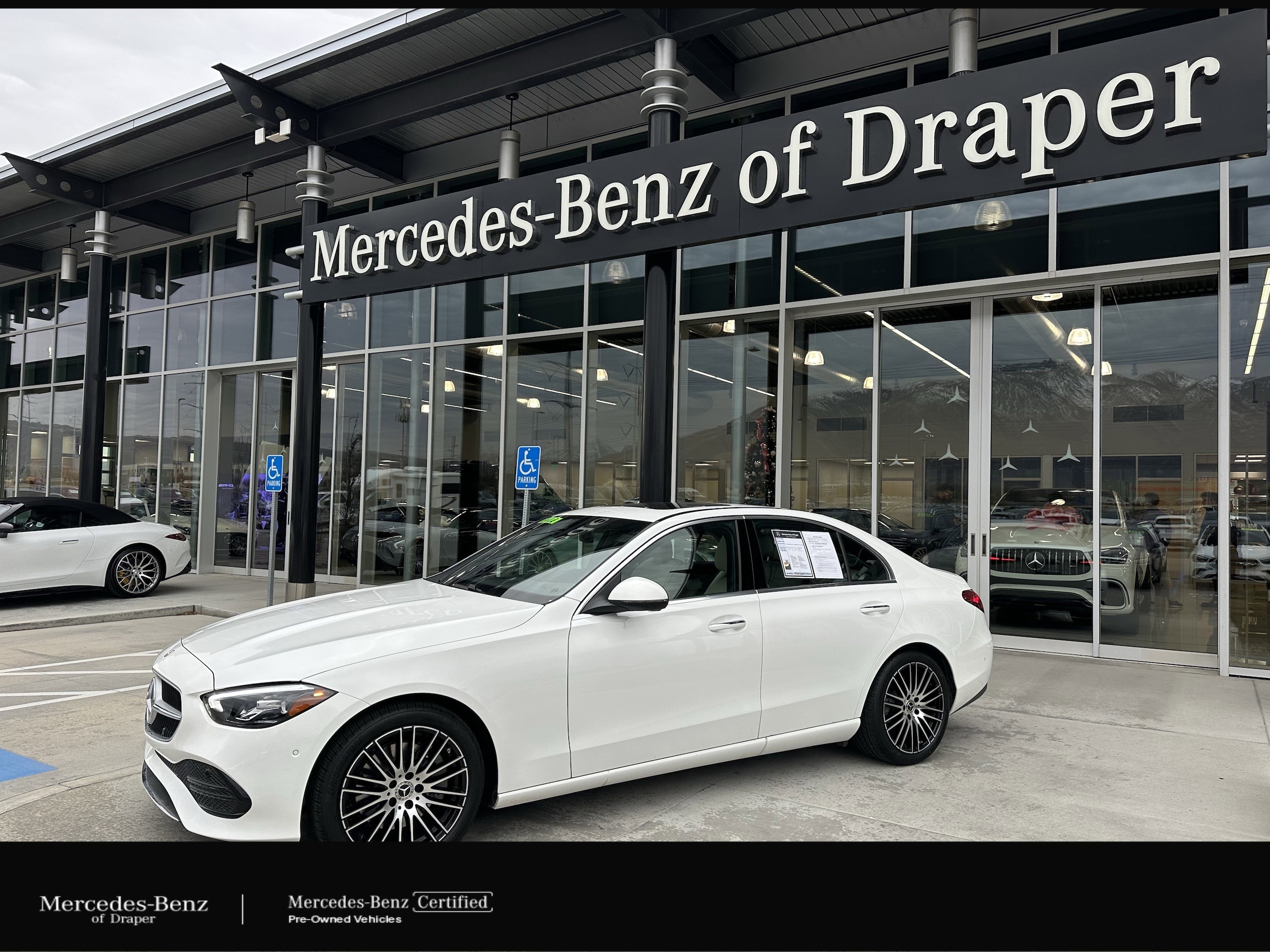 2025 Mercedes-Benz C-Class Sedan C 300's photo