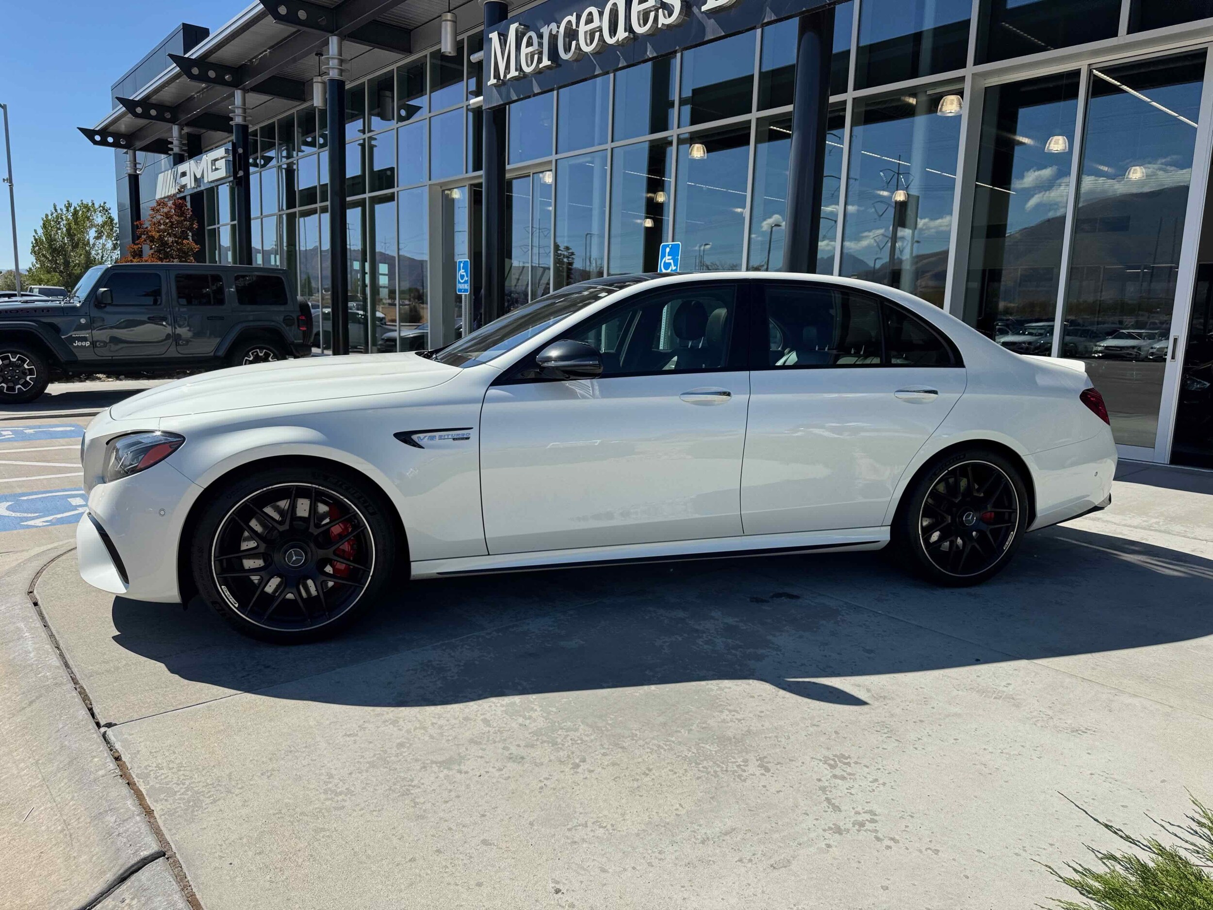 2019 Mercedes Benz E AMG 63 S 4MATIC photo 4