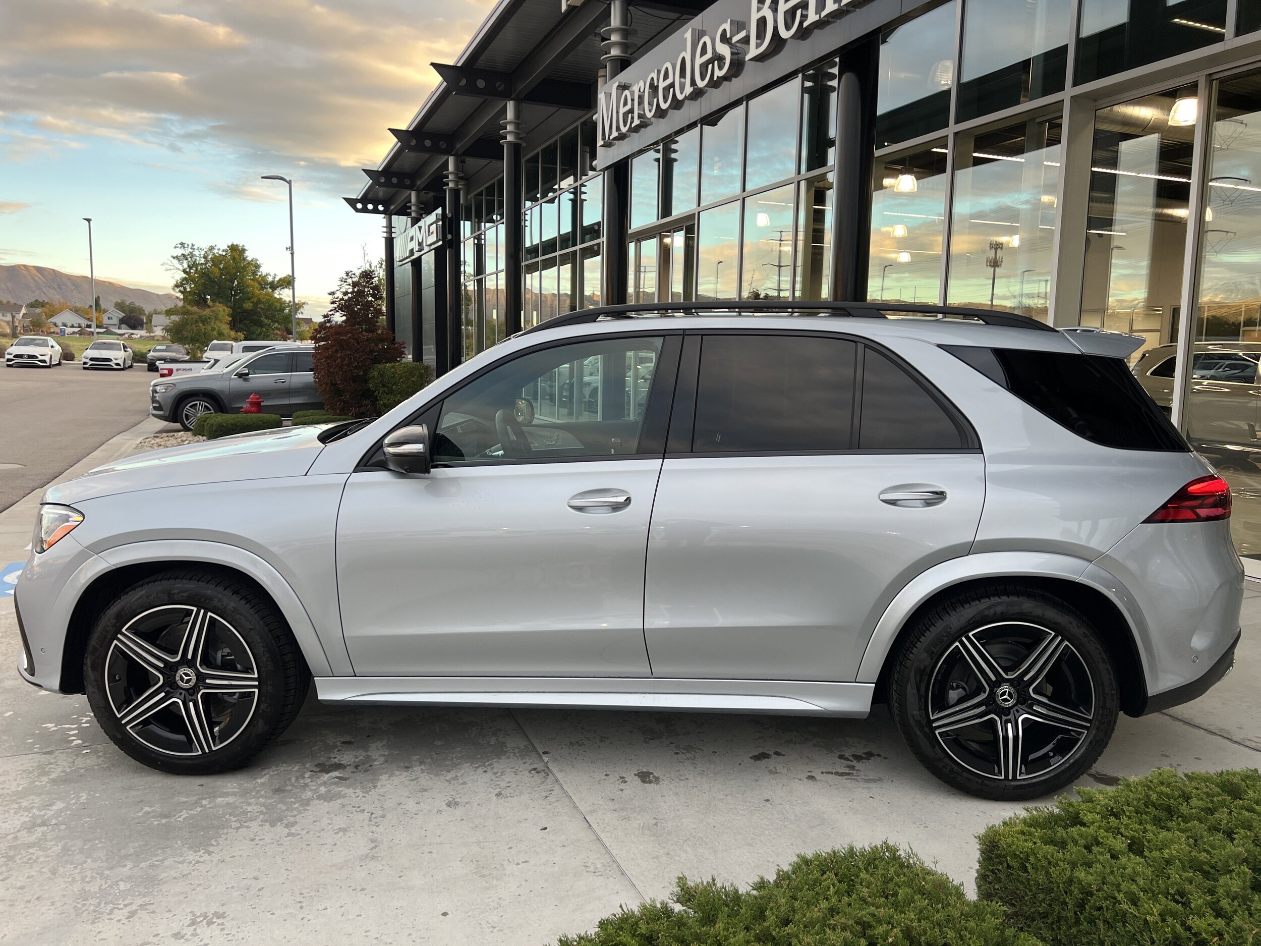 2026 Mercedes-Benz GLE GLE450 - Photo 9