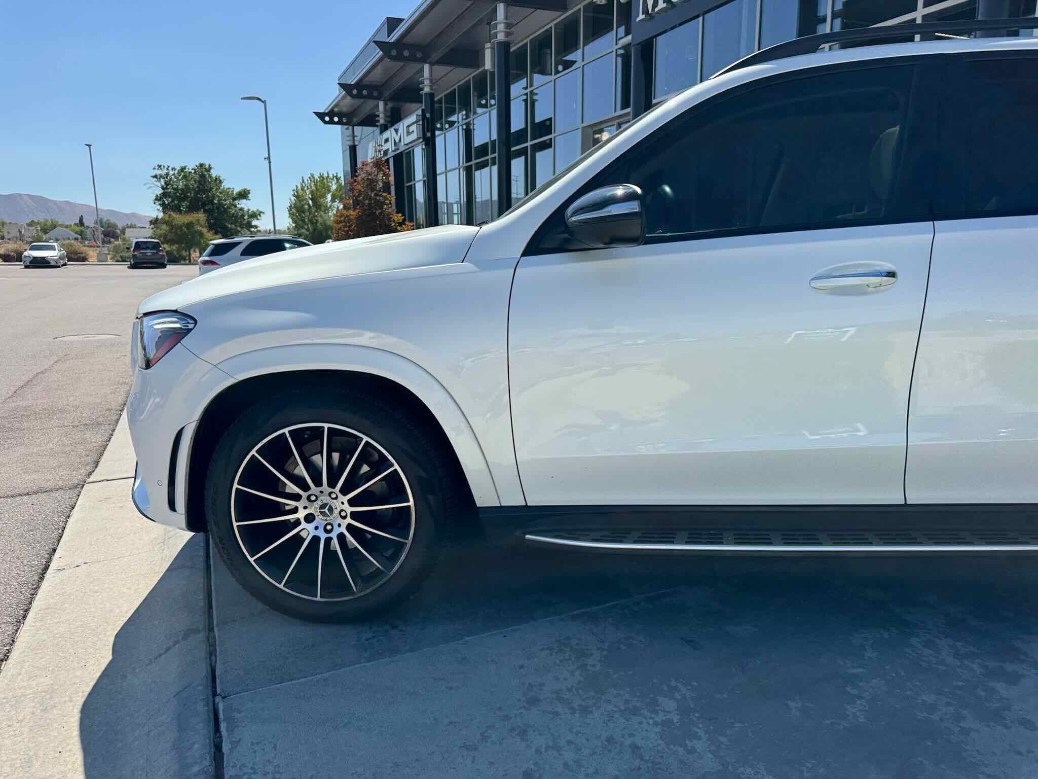 2023 Mercedes Benz GLE 350 4MATIC photo 2