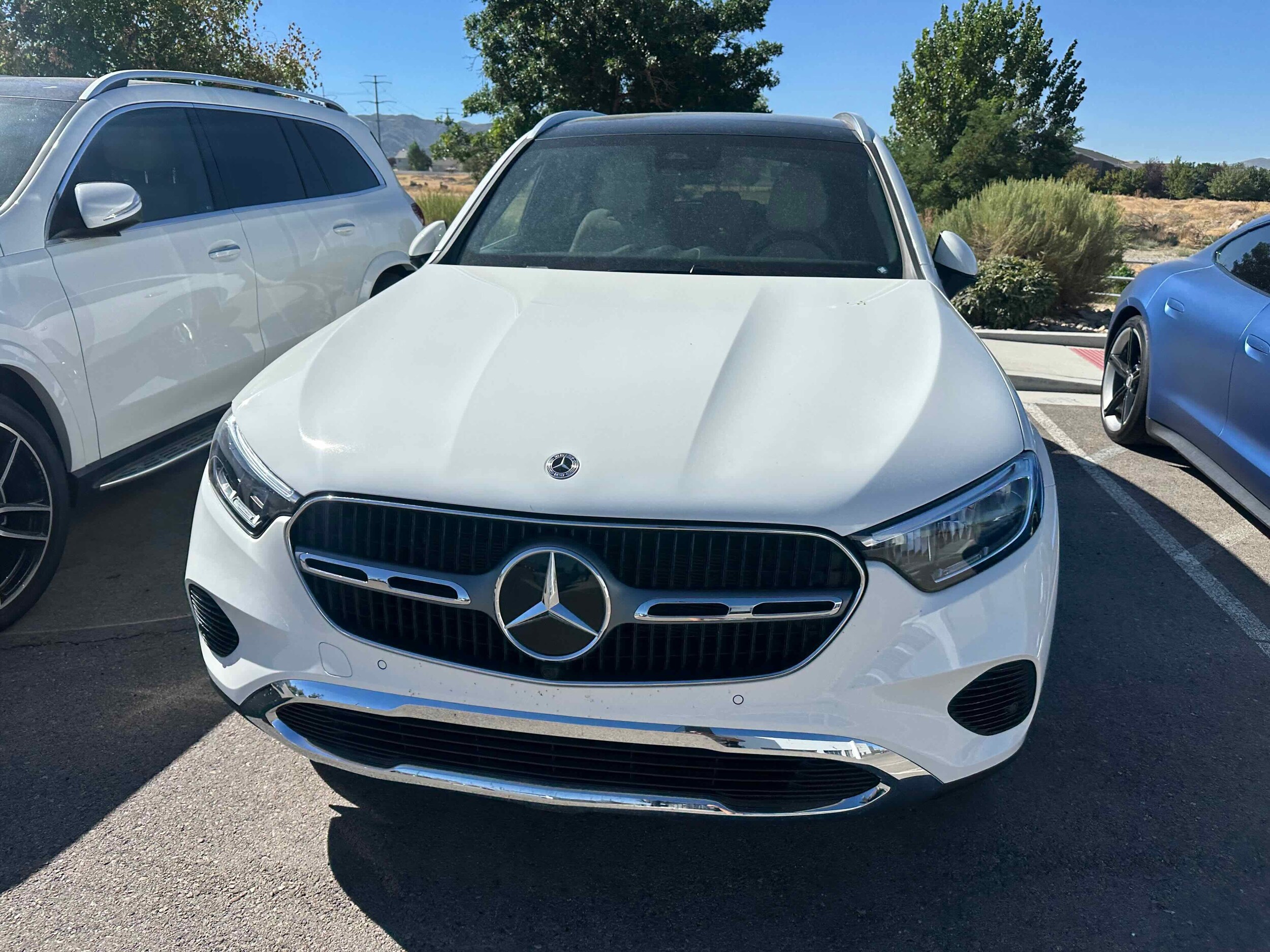 2025 Mercedes Benz GLC 300 4MATIC photo 4