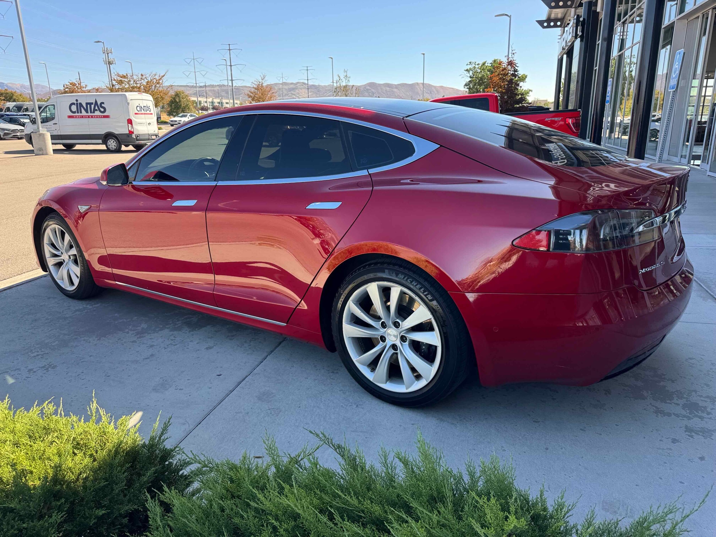 2016 Tesla Model S photo 3