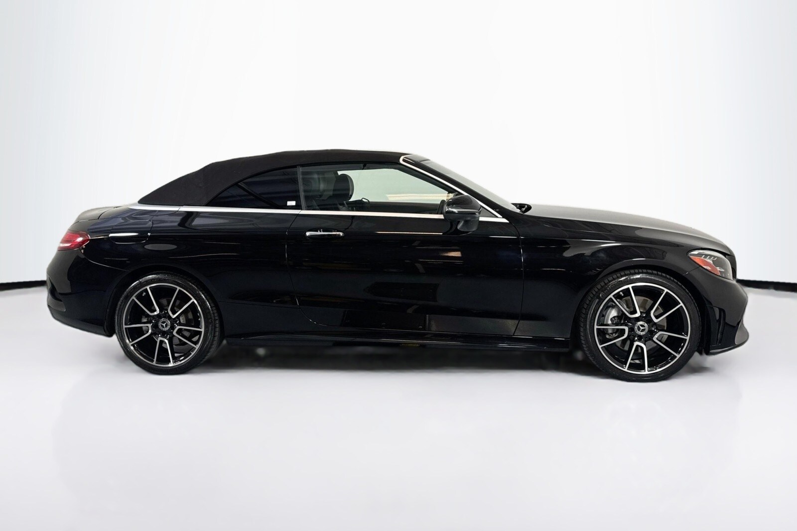 2021 Mercedes Benz C 300 photo 4