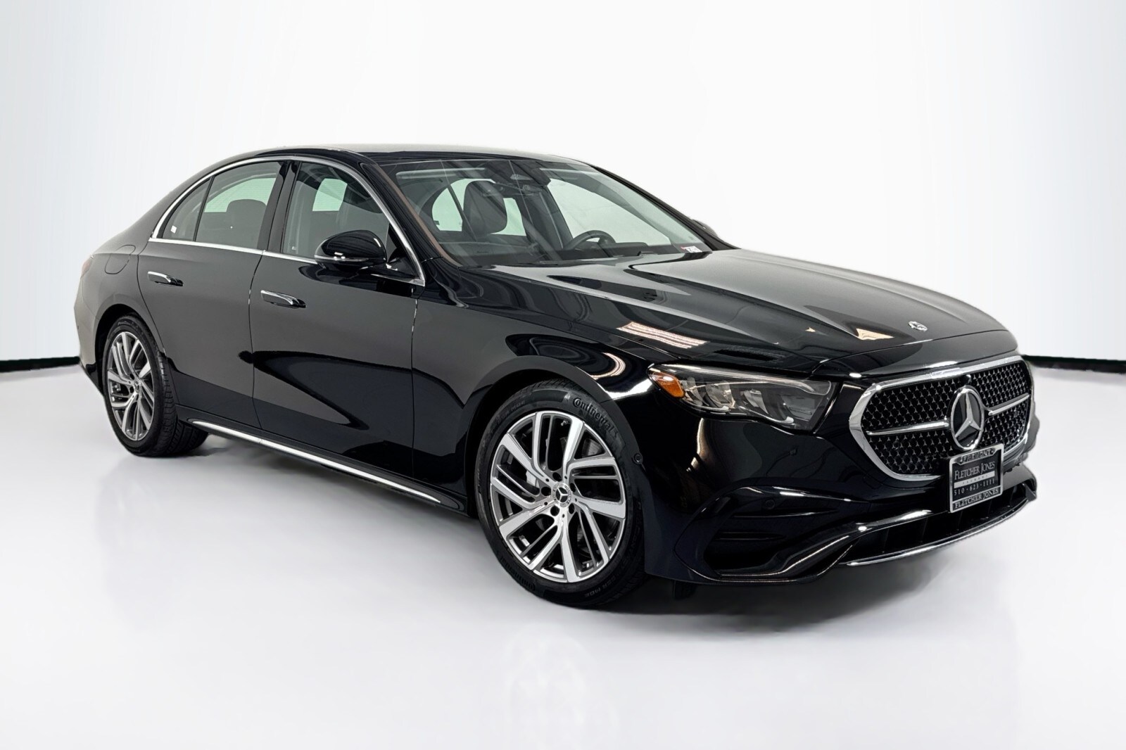 2025 Mercedes Benz E 350 4MATIC Sedan photo 3