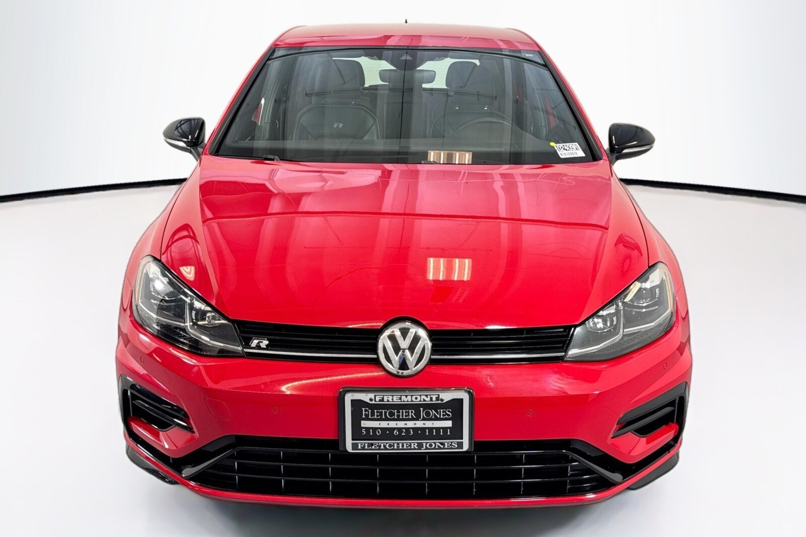 2018 Volkswagen Golf R Base photo 2