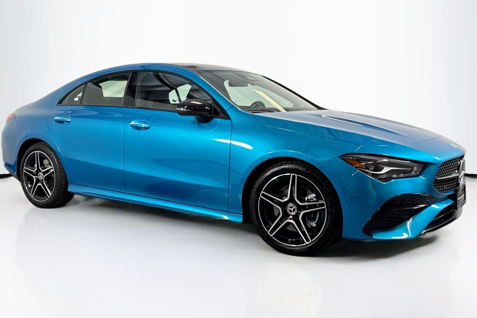 2025 Mercedes Benz CLA 250 photo 3