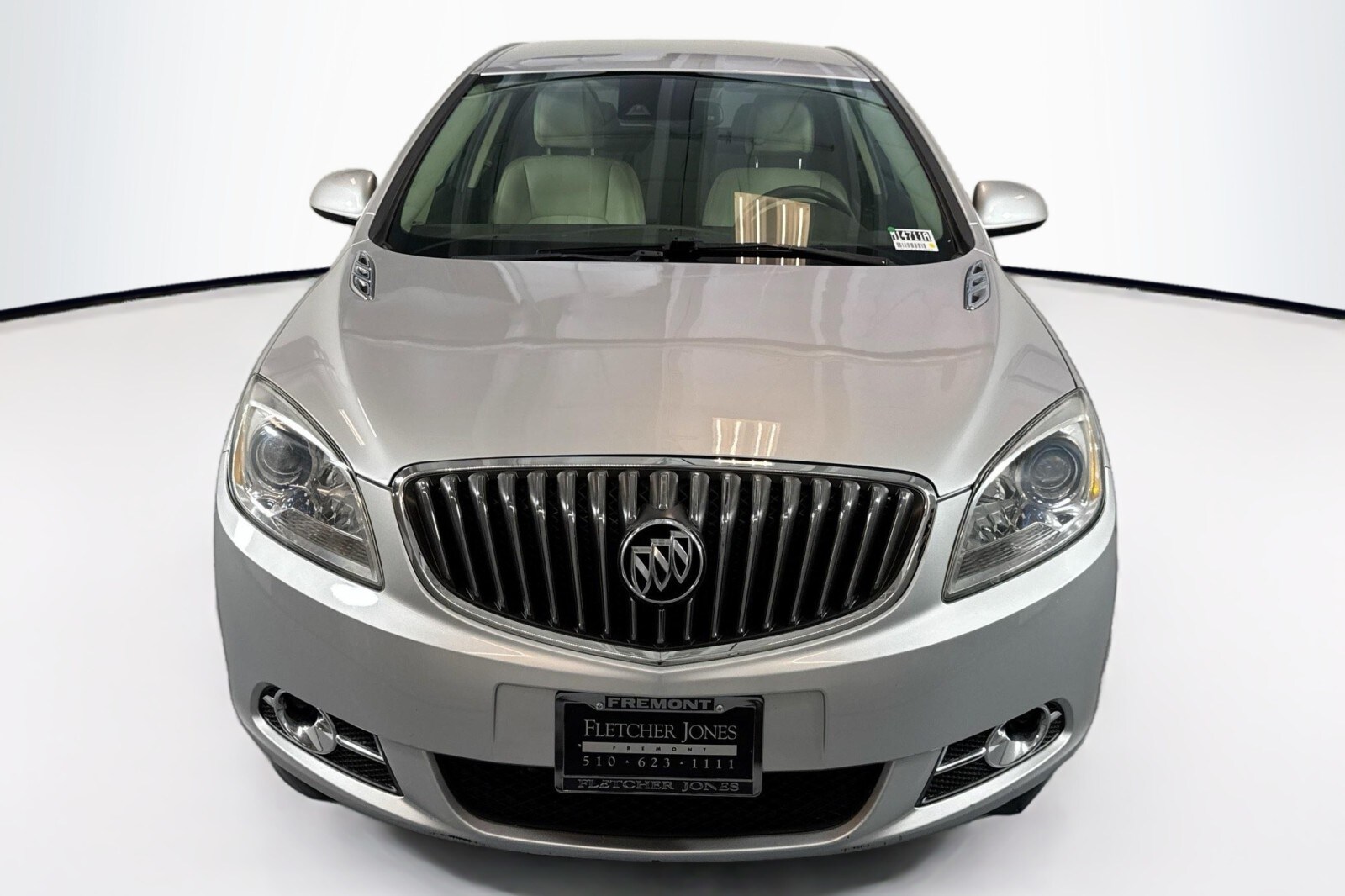 2014 Buick Verano Leather photo 2