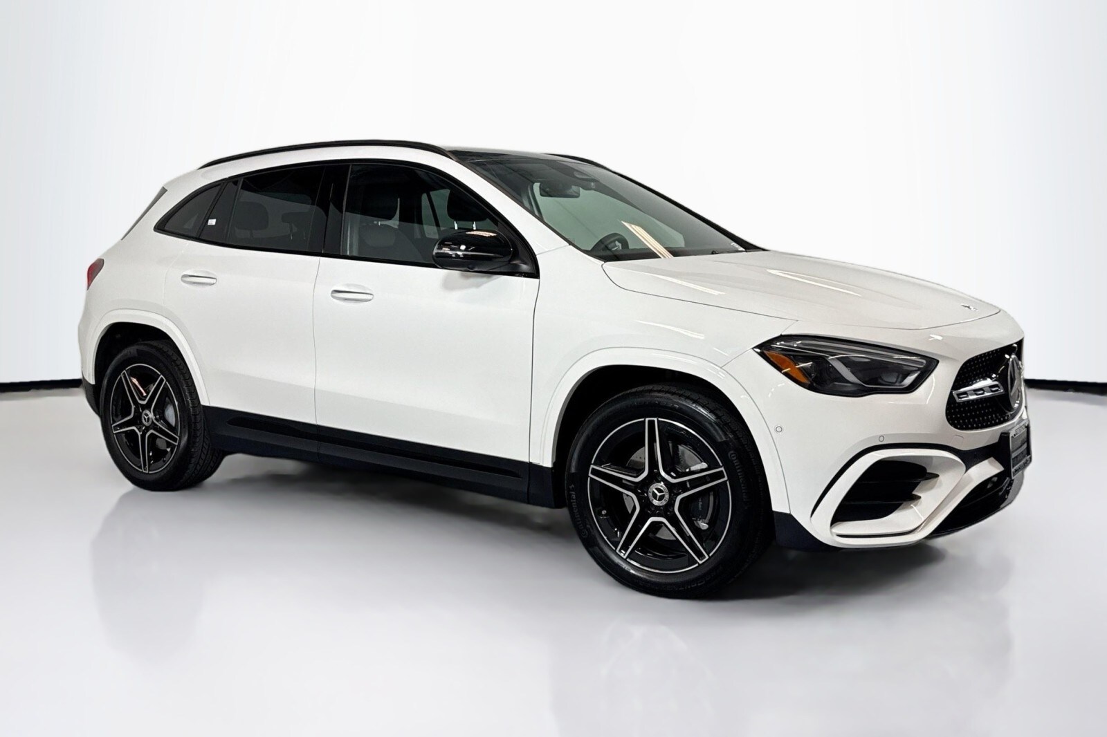 2025 Mercedes Benz GLA 250 photo 3
