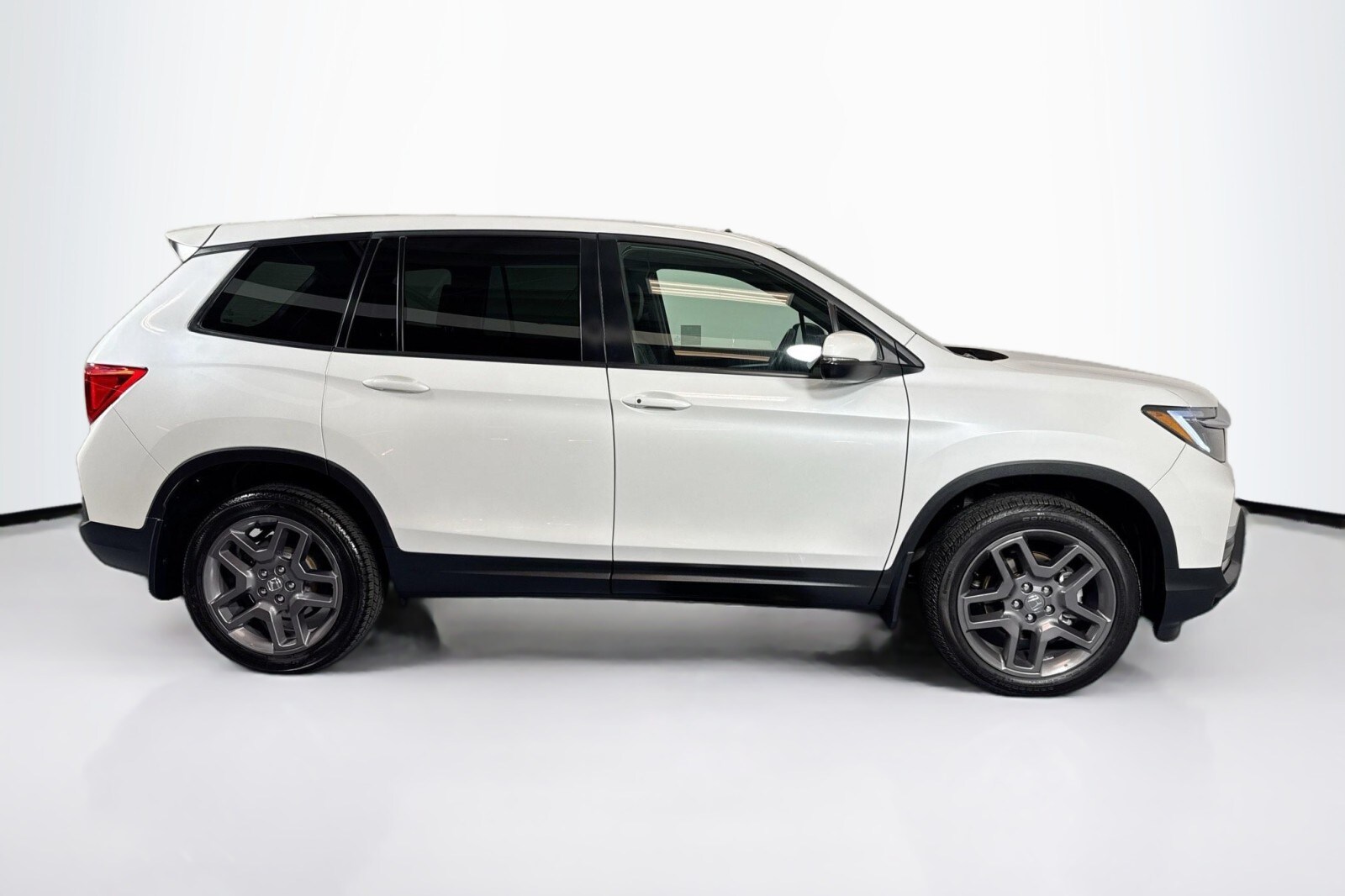 2022 Honda Passport EX-L photo 4