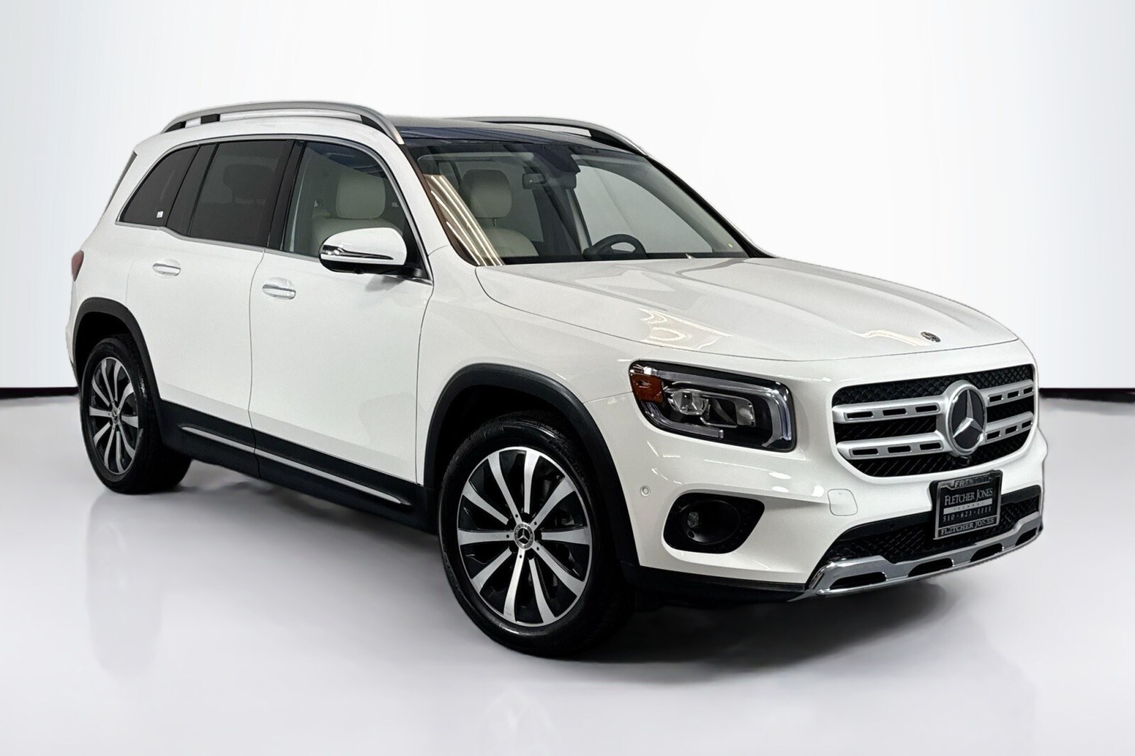 2020 Mercedes Benz GLB 250 4MATIC photo 3