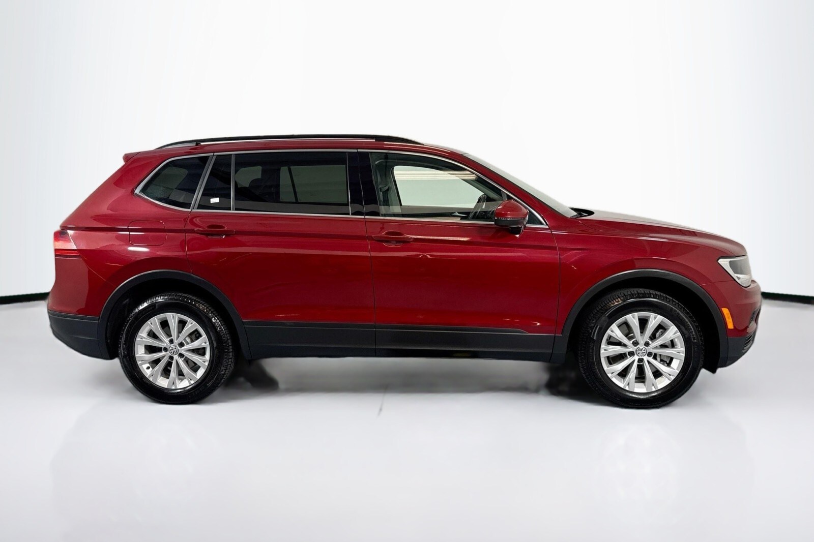 2019 Volkswagen Tiguan SE photo 4