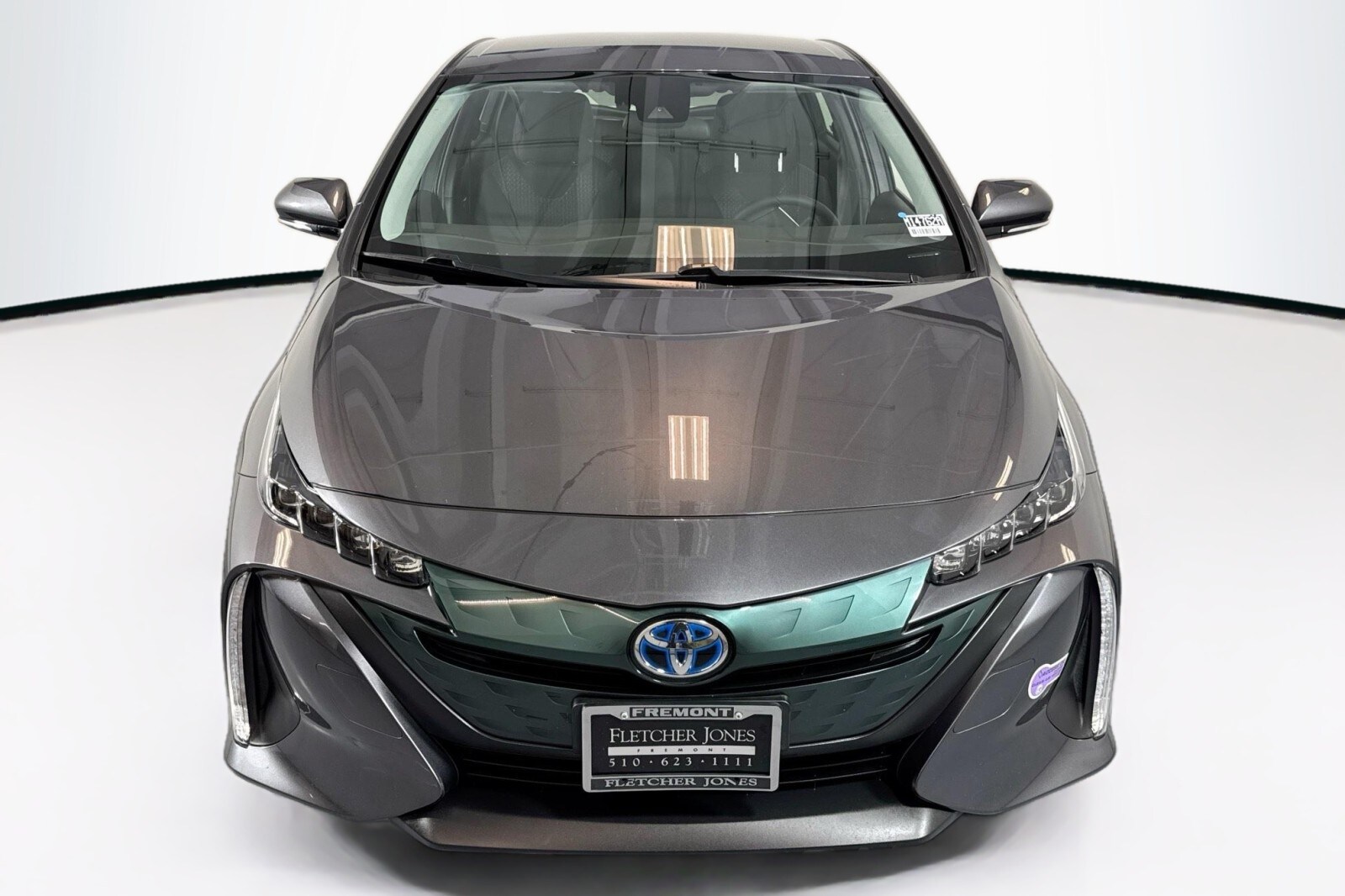 2018 Toyota Prius Prime Plus photo 2