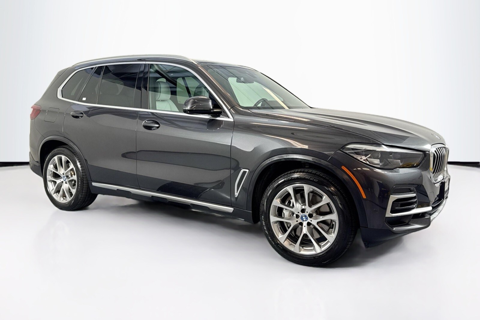2023 Bmw X5 xDrive45e photo 3