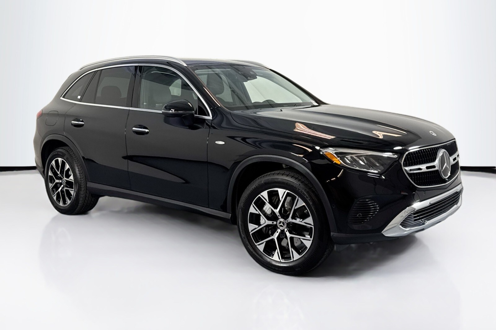 2025 Mercedes Benz GLC 350e 4MATIC photo 3