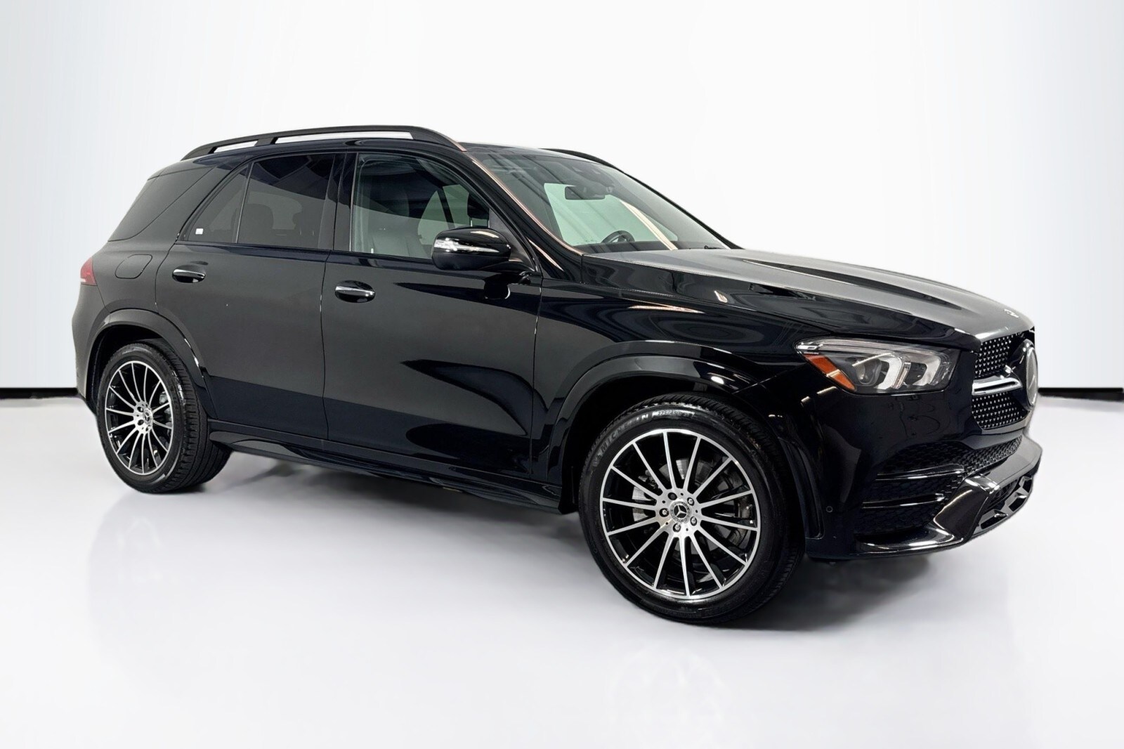 2022 Mercedes Benz GLE 350 4MATIC photo 3