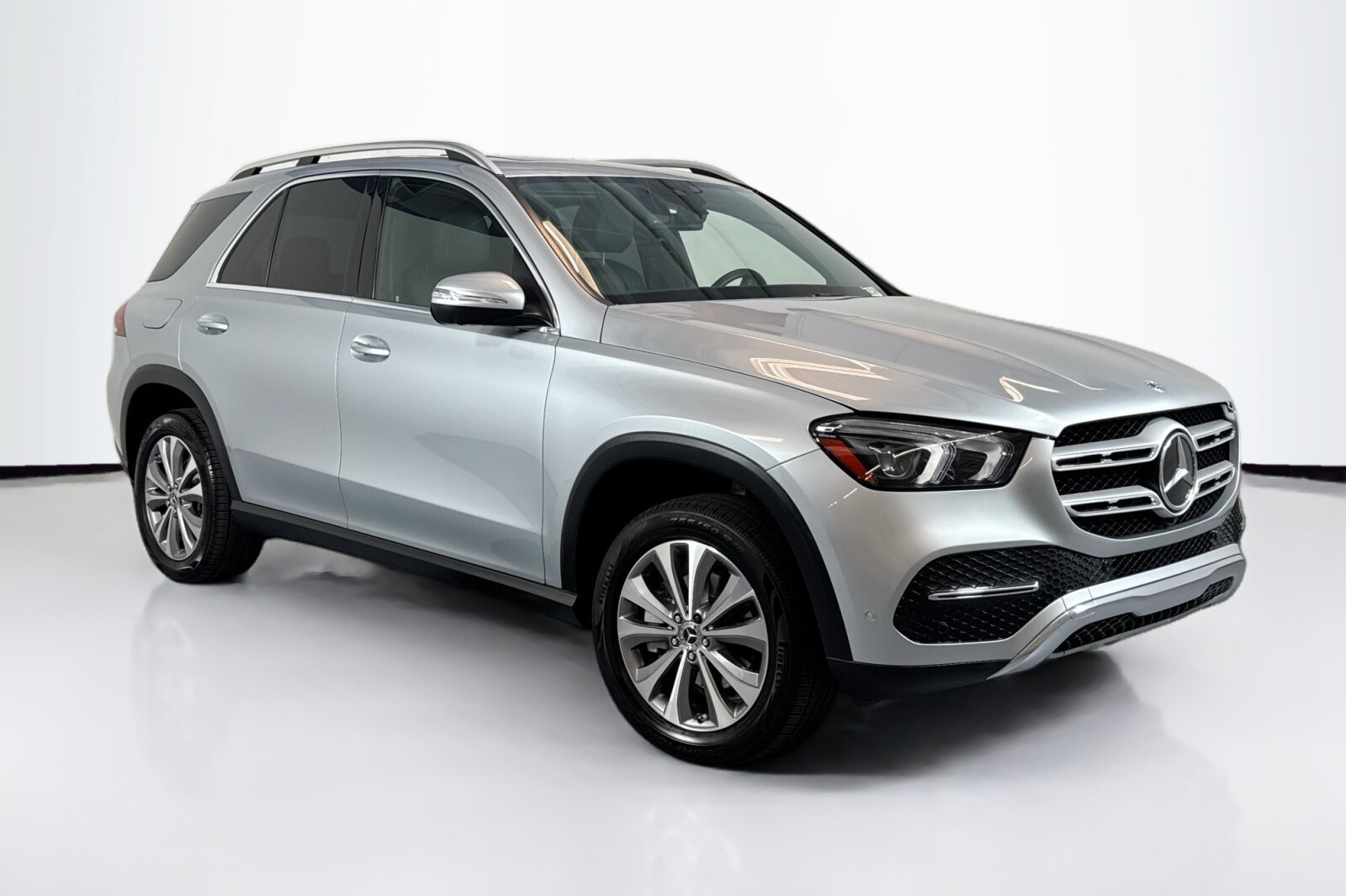 2022 Mercedes Benz GLE 350 photo 3